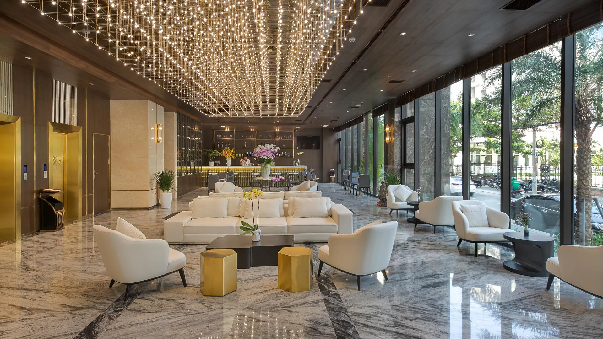 다낭 골든 로터스 그랜드 다낭 4성급 호텔 스위트룸