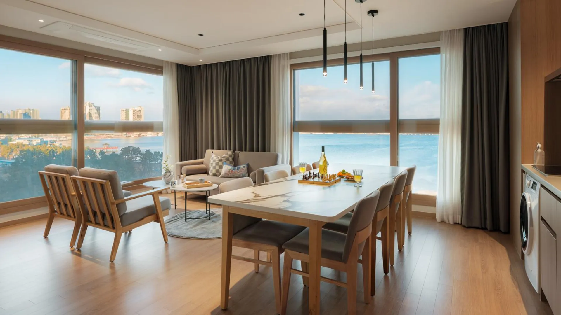 속초 르컬렉티브 속초 중앙 5성급 게스트하우스 로비