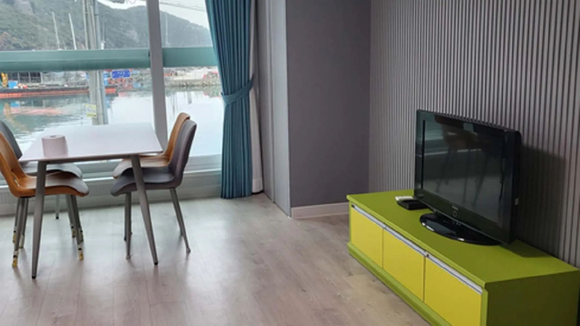 통영 통영 sea위더스펜션&카페 2성급 게스트하우스 객실