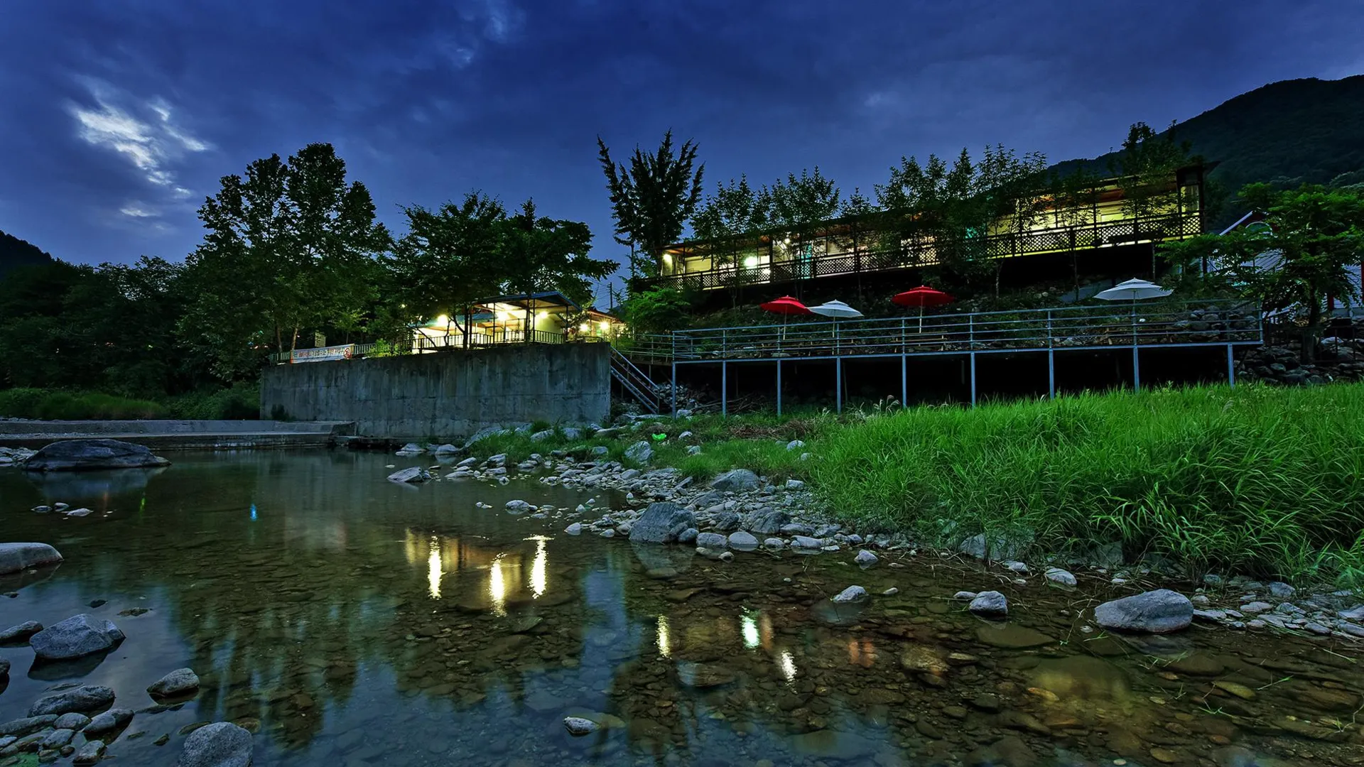 가평 가평 자연속의휴식공간 1성급 게스트하우스 레스토랑
