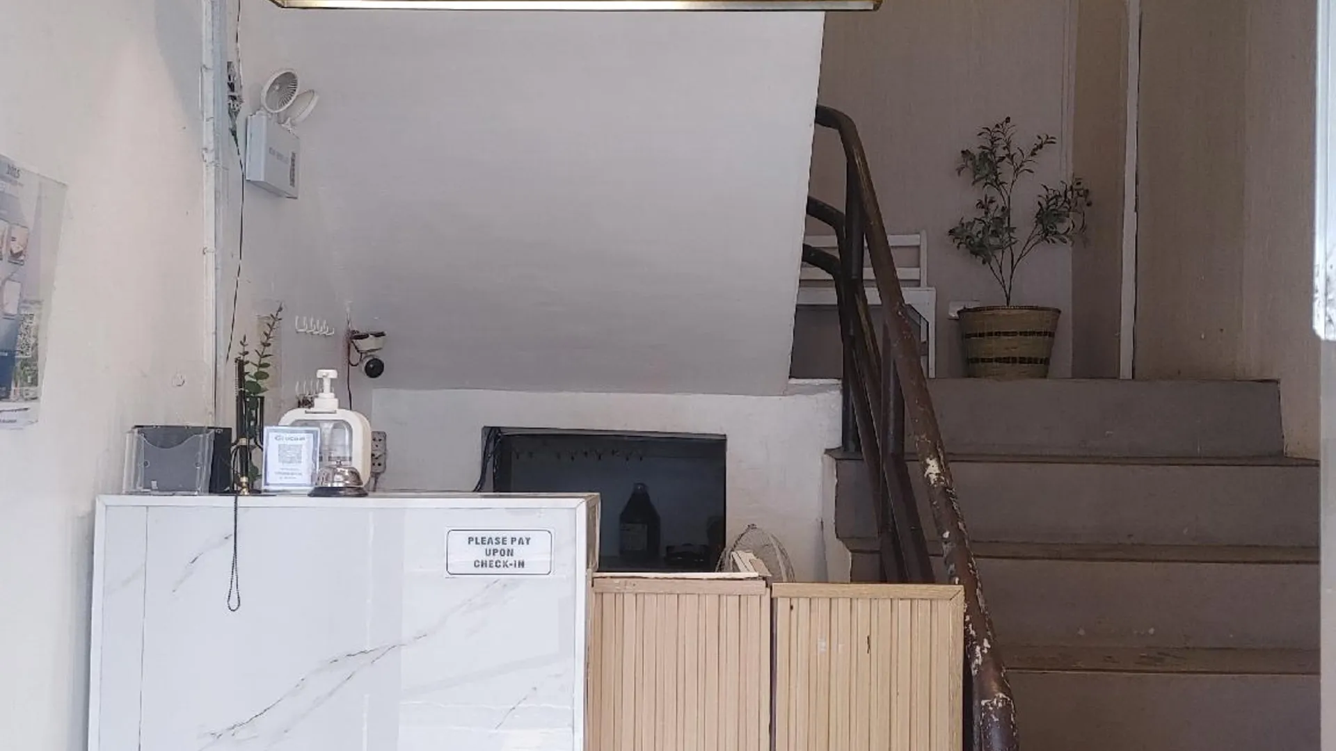 세부 피어사이드 인 1성급 호텔 로비