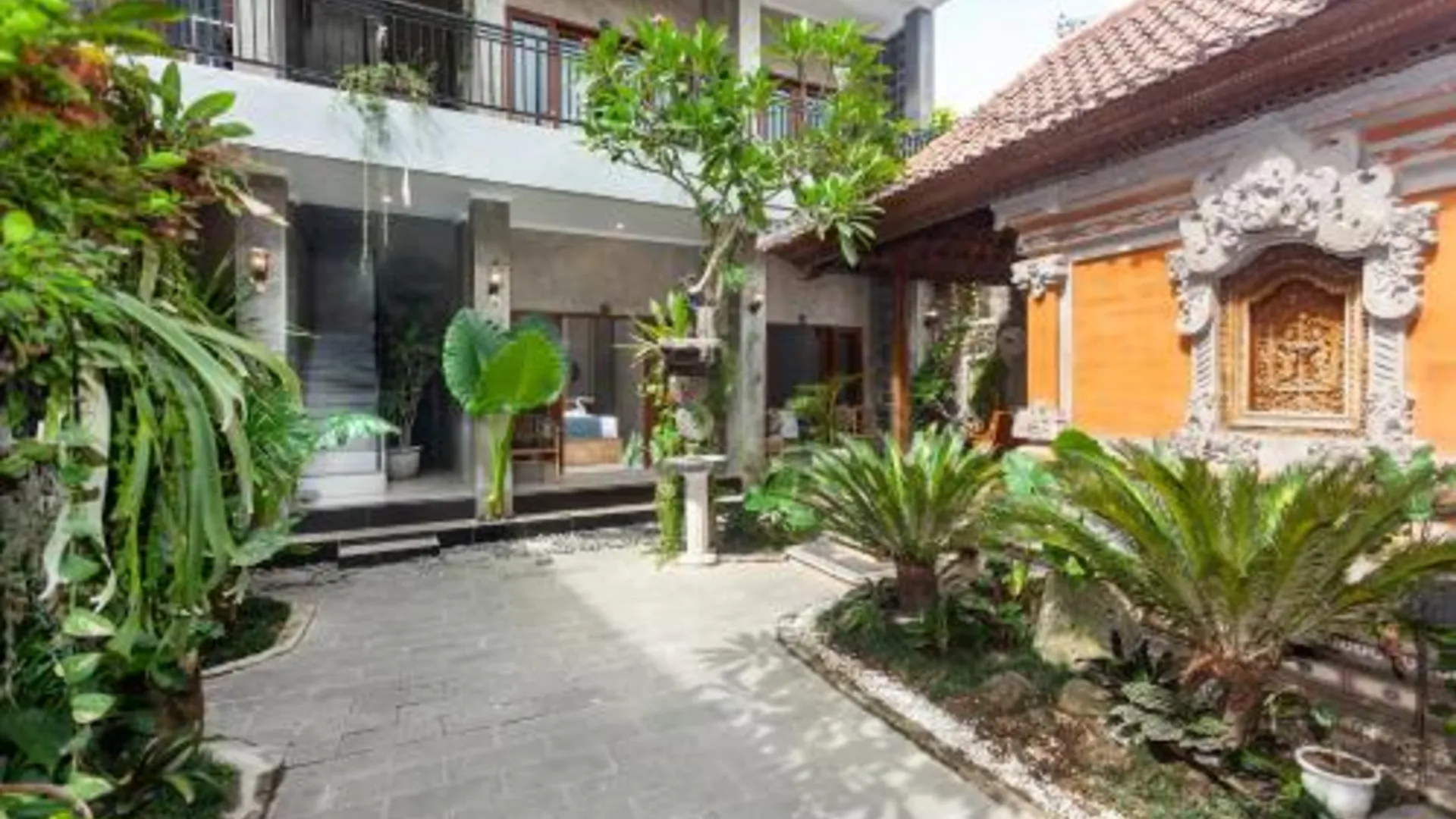 발리 웨다 하우스 3성급 호텔 외관