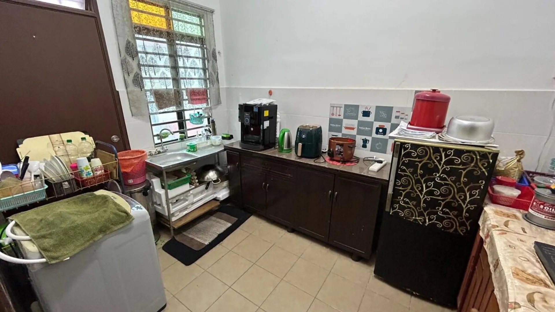 말라카 자신의 프라이빗 하우스 (m², 침실 3개, 프라이빗 욕실 2개) 3성급 게스트하우스 부대시설