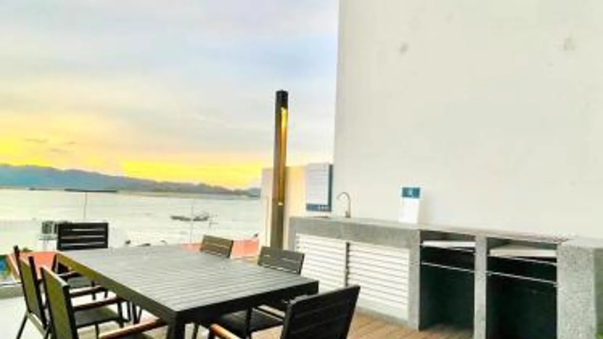 코타키나발루 더 쇼어 12, 코타키나발루 바이 히프노스스위트 3성급 게스트하우스 수영장