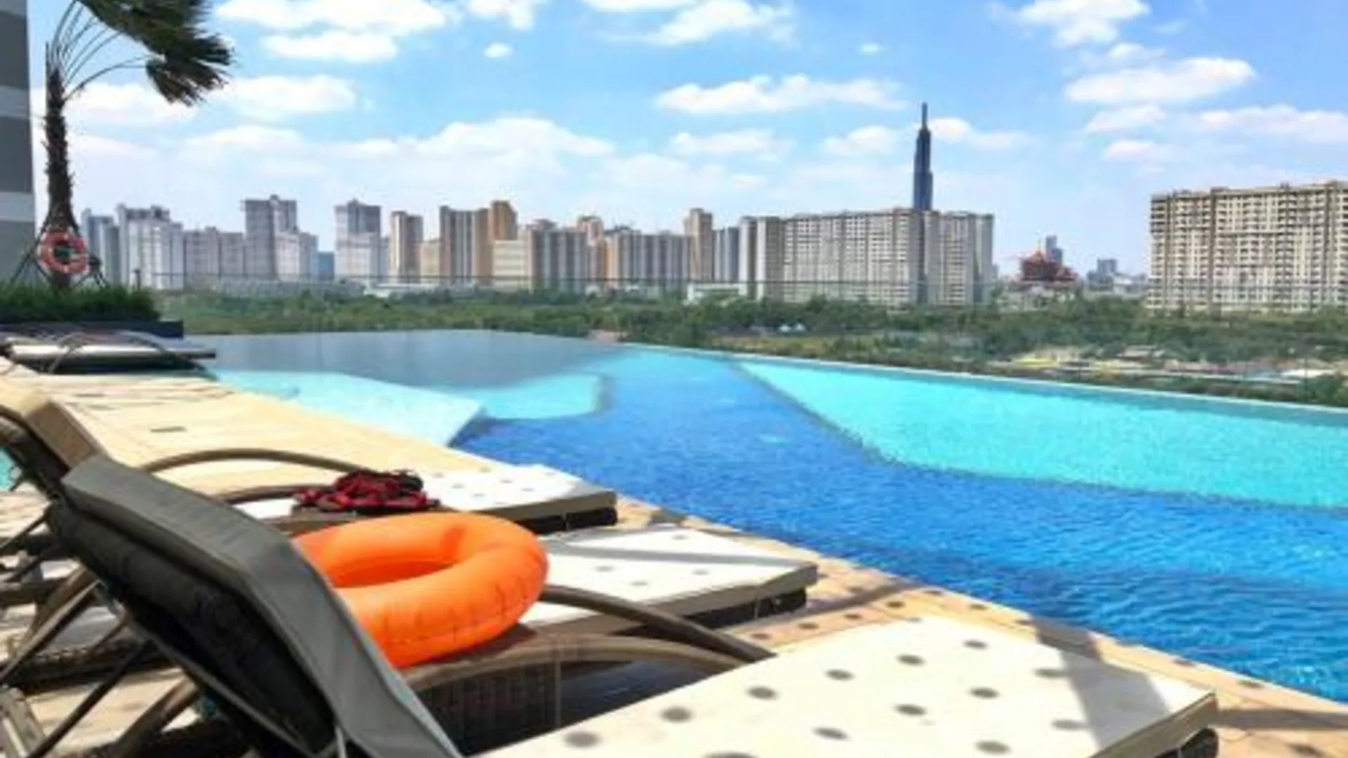 호치민 딩동 스위트 – 더 선 애비뉴 – 프리 풀 앤 짐 5성급 게스트하우스 부대시설