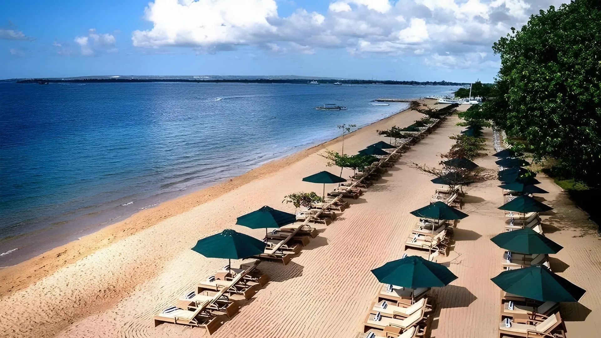 발리 사리 빌라 사누르 비치 3성급 호텔 외관