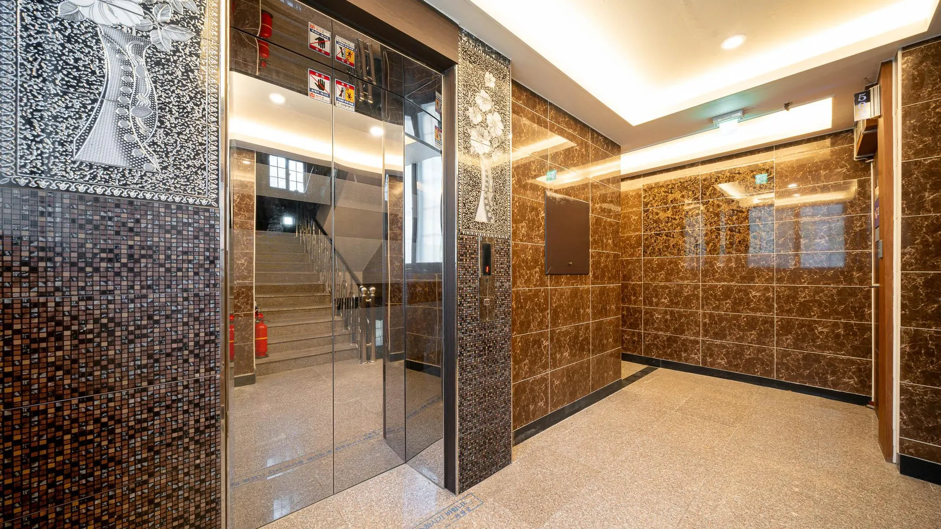 하동 하동 호텔 모멘트 H플러스 호텔 외관