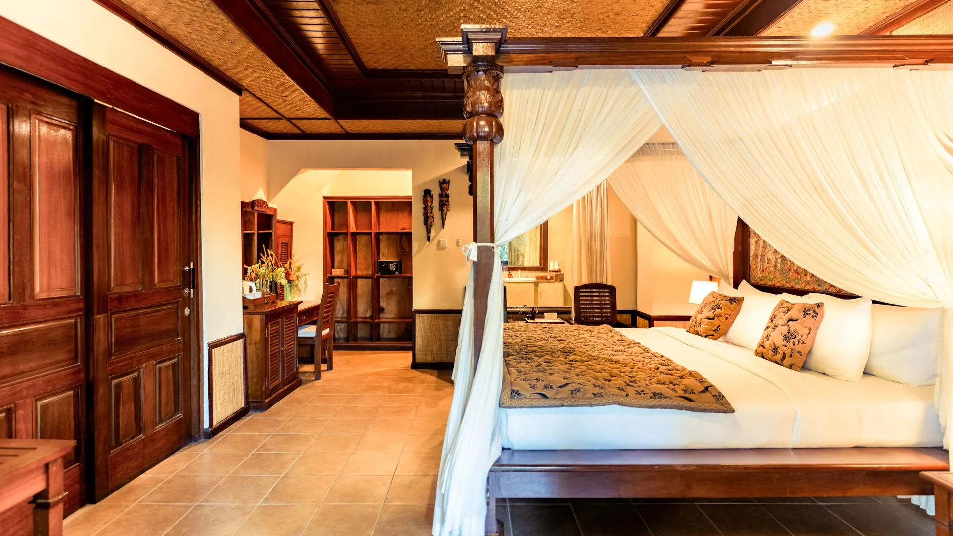 발리 스리 팔라 리조트 앤 빌라 4성급 호텔 스위트룸