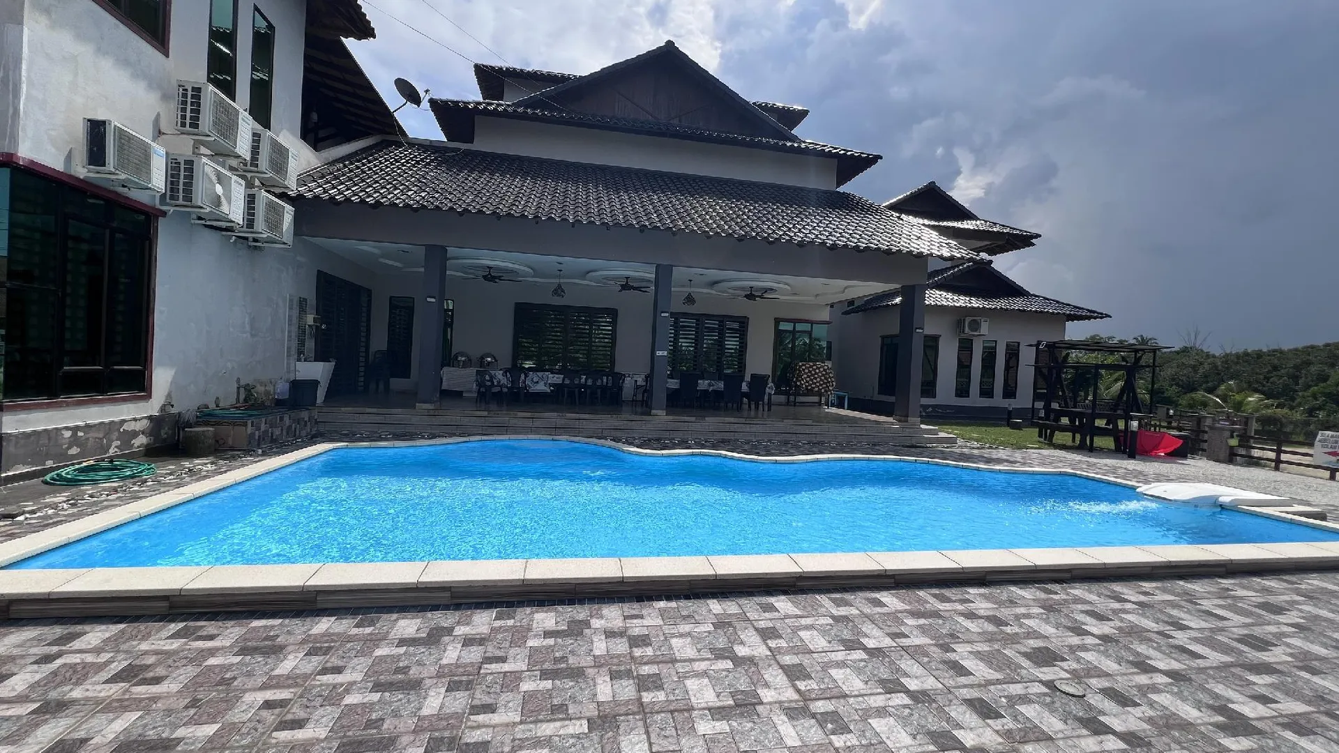 추카이 Nurbayu Chalet, Kemaman 3성급 호텔 로비