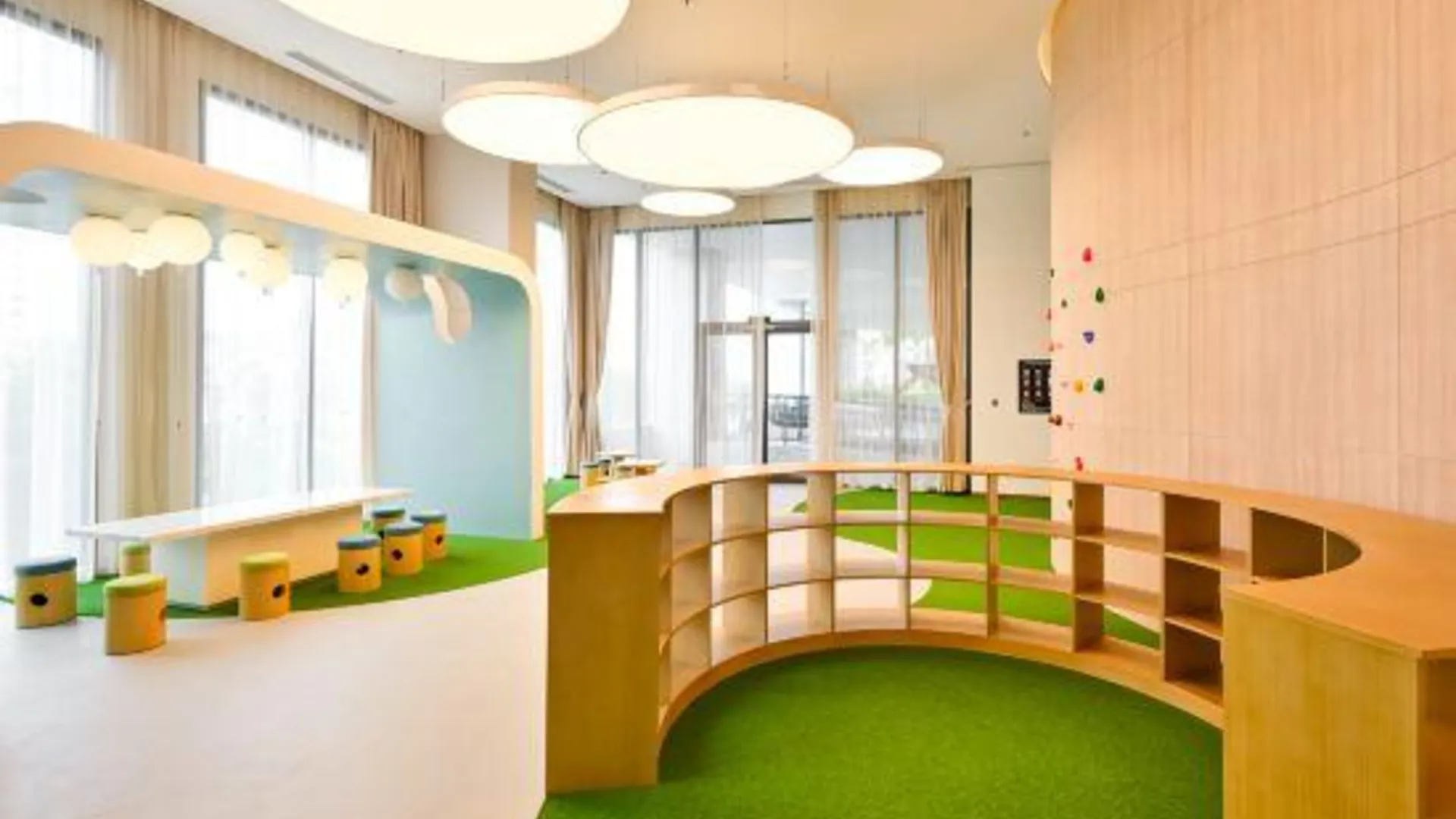 호치민 로얄 스테이트 - 더 안토니아 푸미흥 4성급 게스트하우스 객실