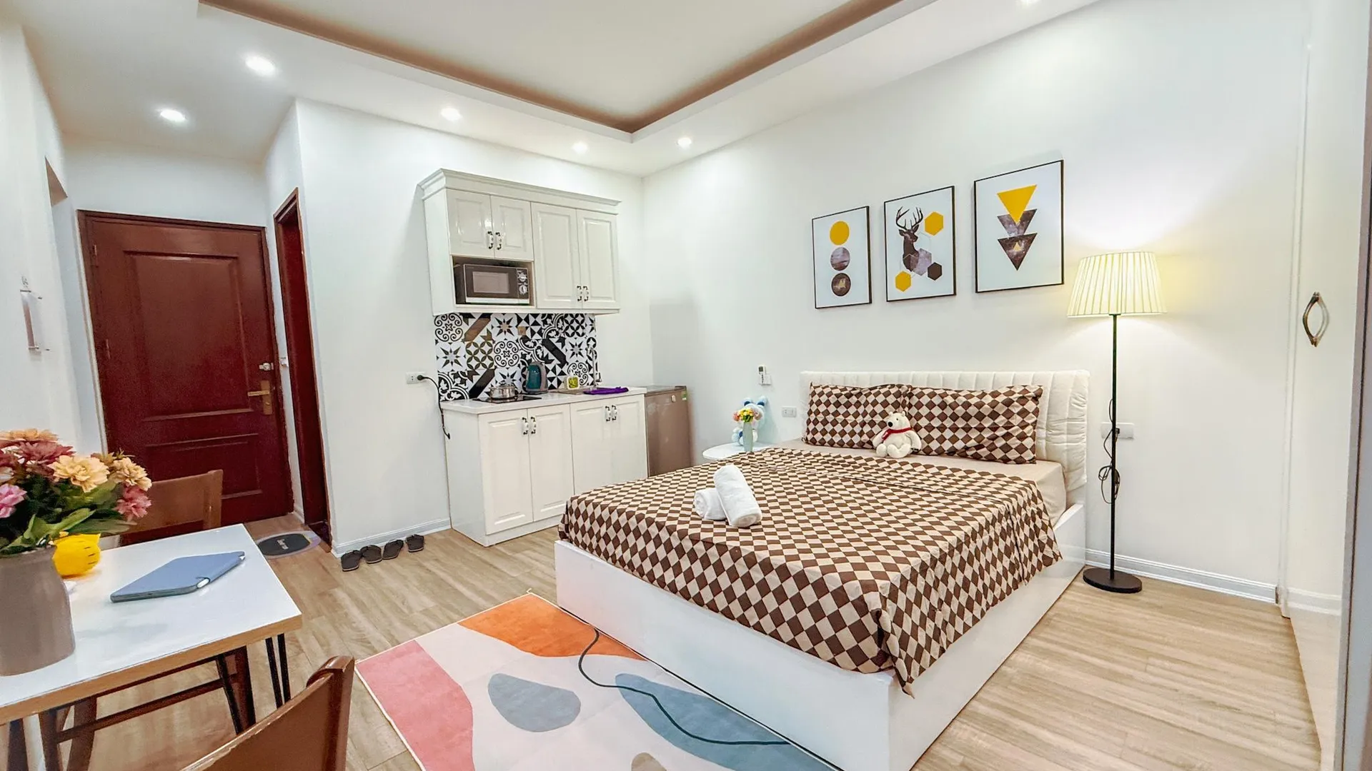 하노이 라 카사 디 디첸브레 186 도이깐 3성급 게스트하우스 객실