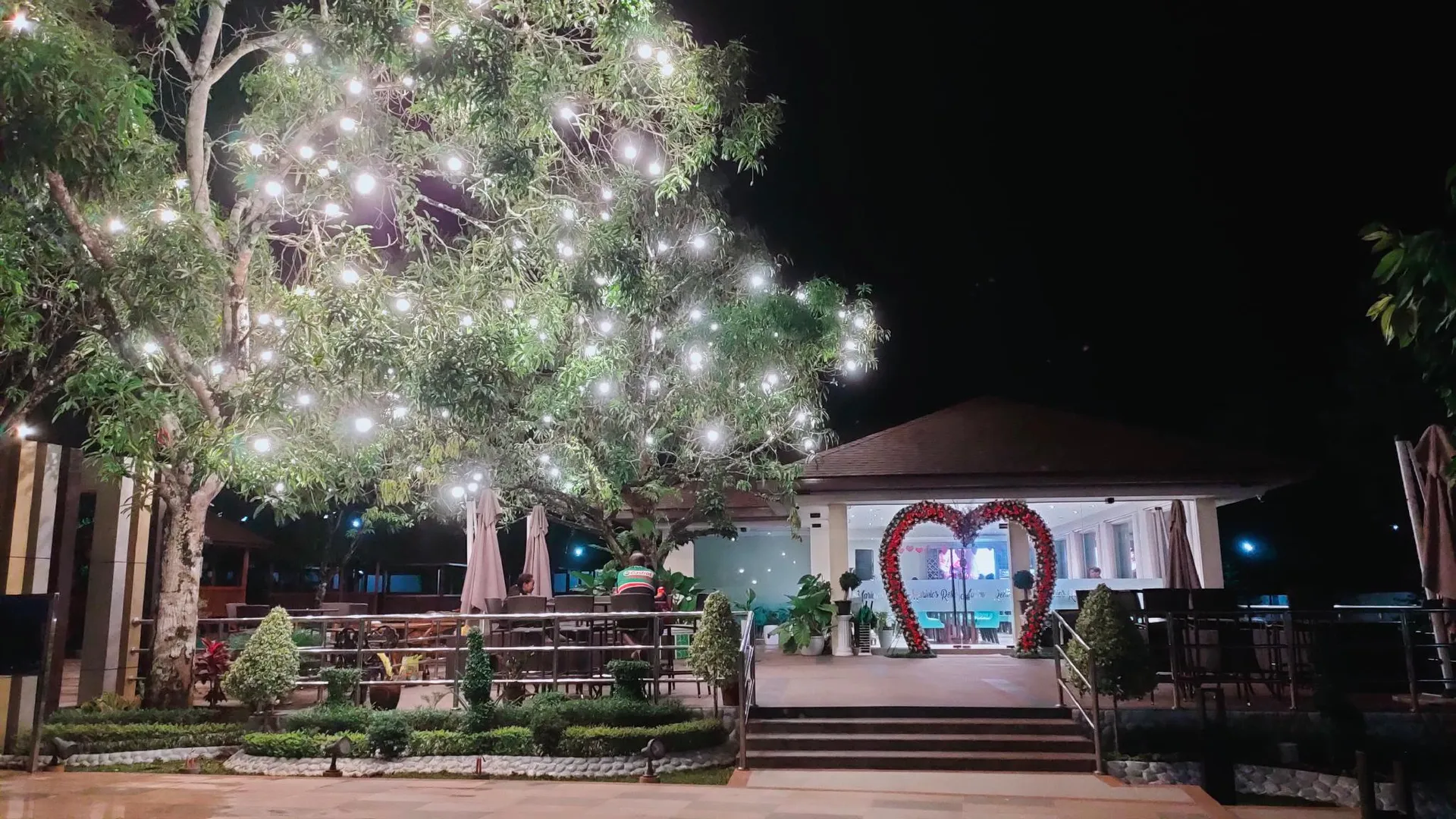 마하약 Rudhil's Place Resort and Sports Complex 4성급 호텔 로비