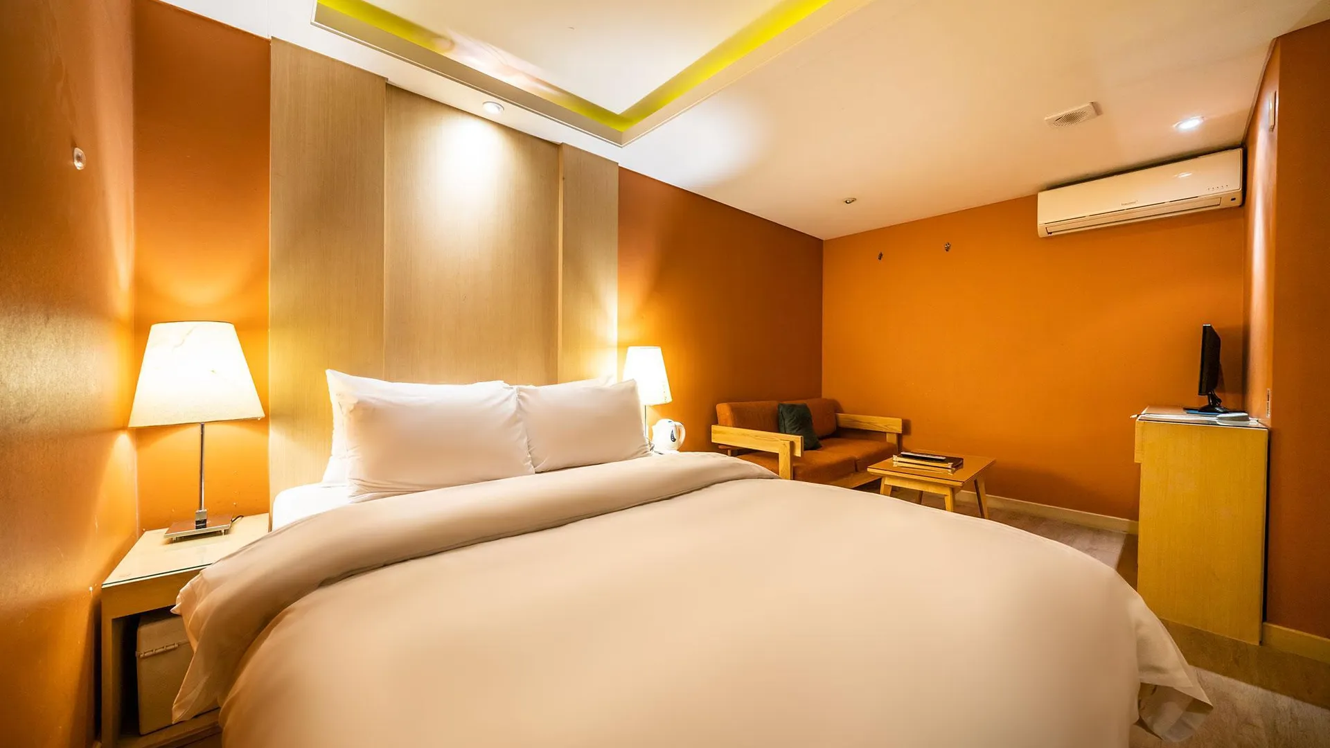 서울 영등포 CF 3성급 호텔 객실