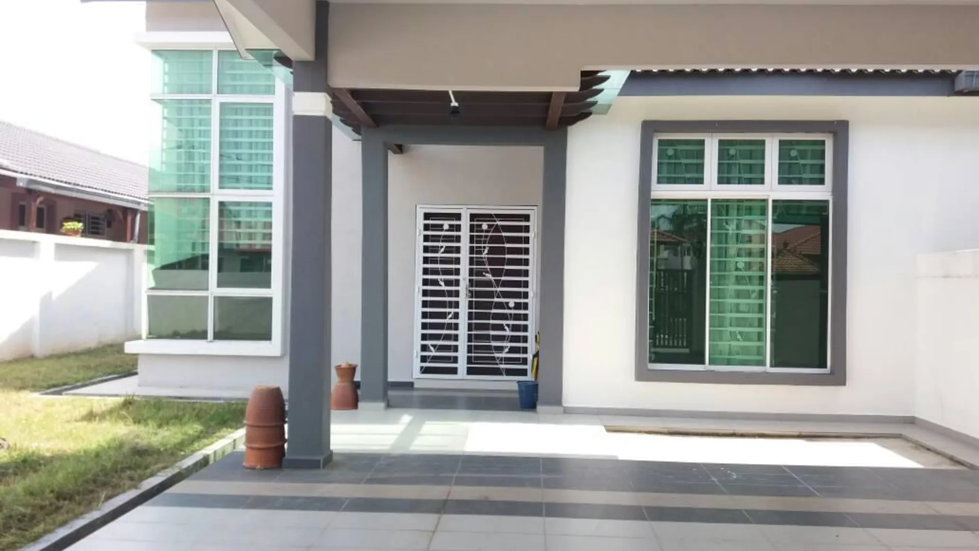 말라카 멜라카텡가의 프라이빗 하우스 (1400m², 침실 4개, 프라이빗 욕실 2개) 3성급 싱글룸 스위트룸