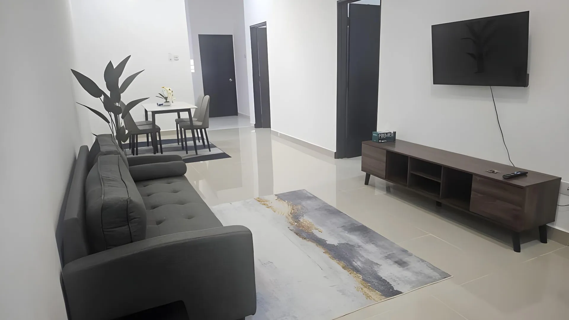 추카이 캄풍 부킷 쿠앙의 아파트먼트 (m², 침실 3개, 프라이빗 욕실 2개) 3성급 싱글룸 스위트룸