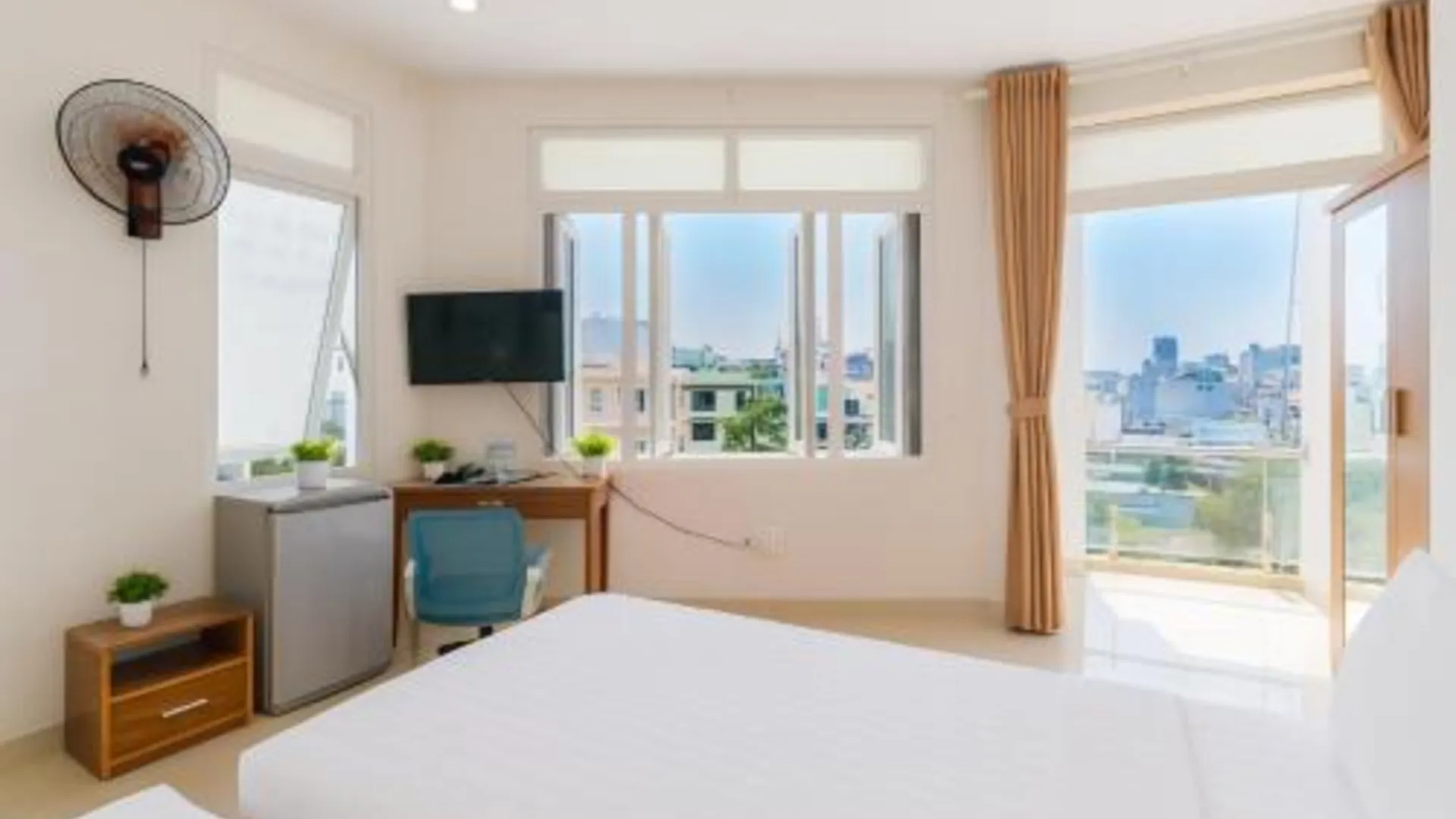 호치민 투 타이 호텔 2성급 호텔 스위트룸