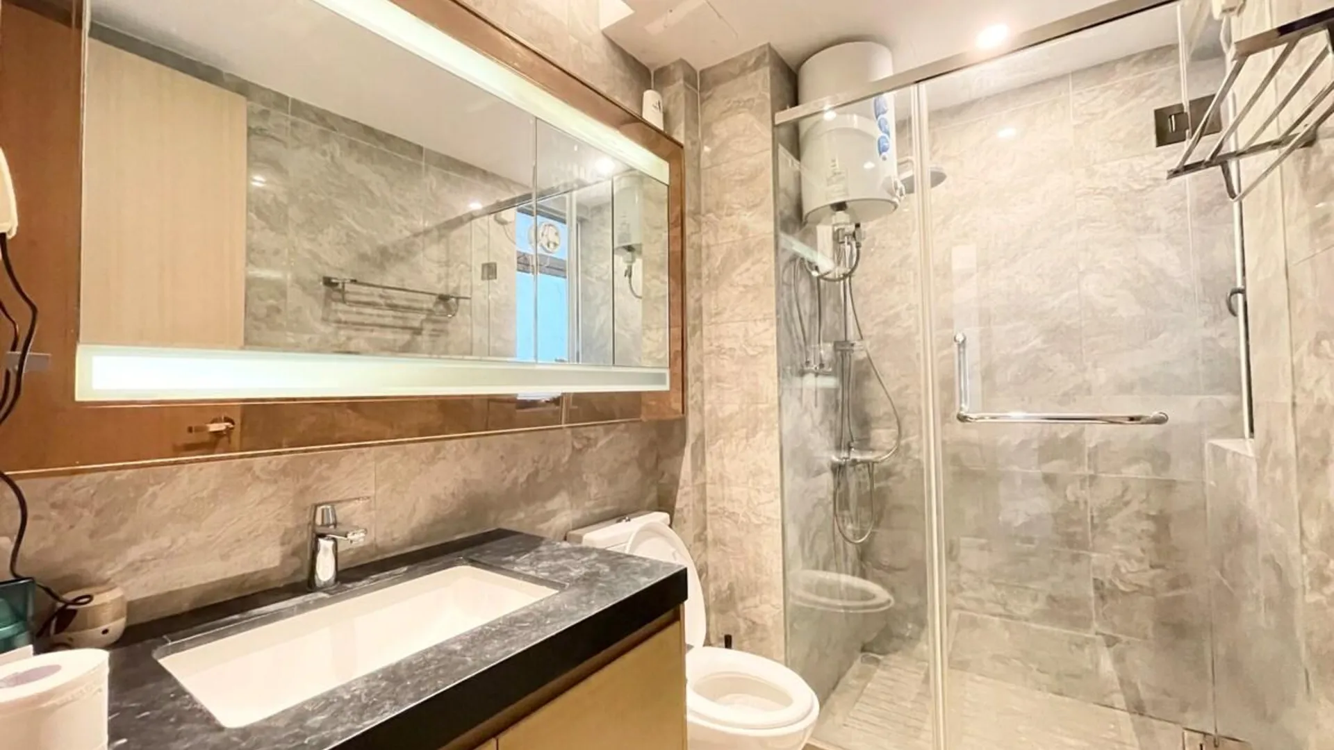 조호바루 / 조호르바루 조호바루의 아파트먼트 (140m², 침실 2개, 프라이빗 욕실 1개) 2성급 싱글룸 레스토랑