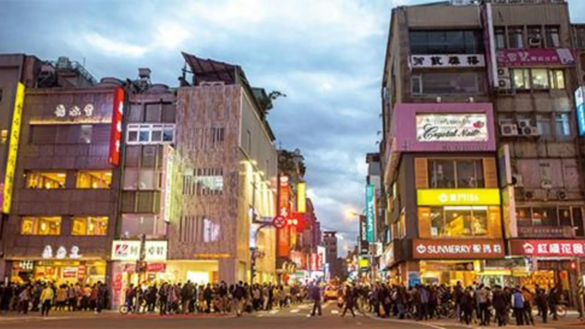 타이베이 단 파크 호텔 2성급 호텔 수영장