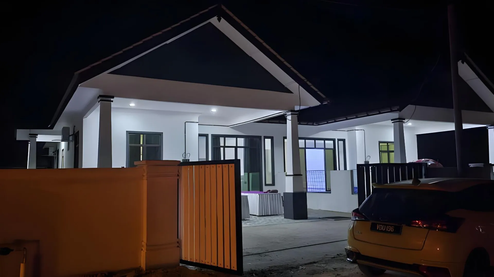 둥군 둥근의 프라이빗 하우스 (167m², 침실 3개, 프라이빗 욕실 3개) 2성급 싱글룸 레스토랑