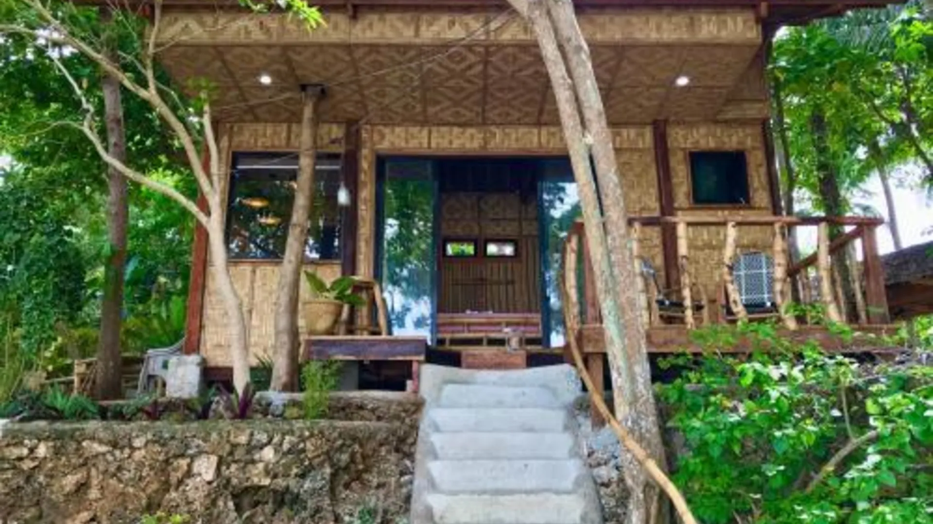 세부 카모테스 케이 하이드어웨이 호텔 외관