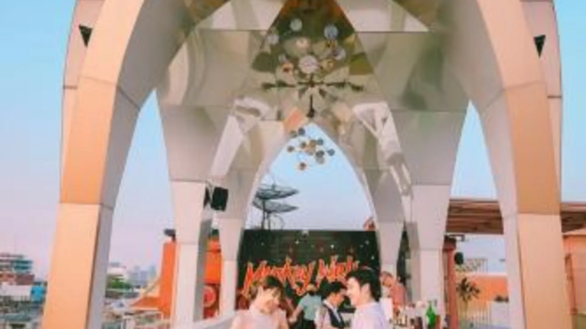 방콕 4 몽키스 호텔 3성급 호텔 스위트룸