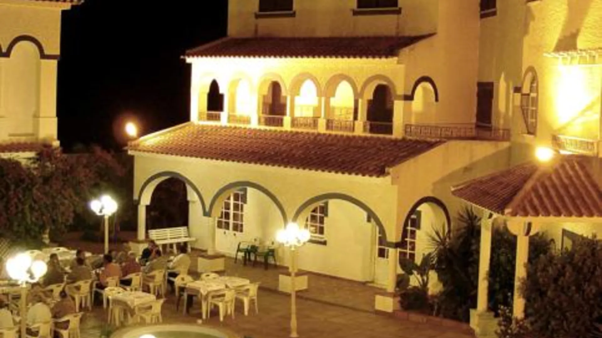 일바스 Varchotel 3성급 호텔 외관