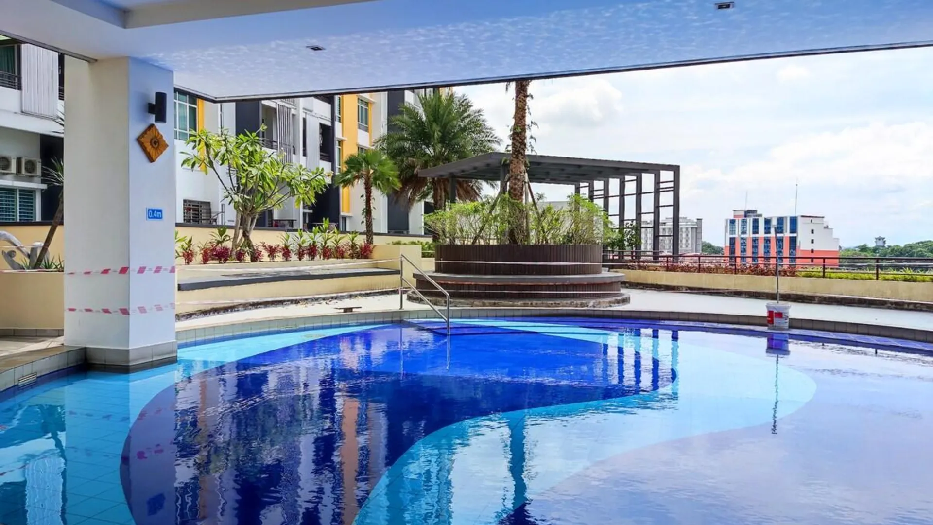 이포 캄풍 쿠차이의 프라이빗 하우스 (1000m², 침실 3개, 프라이빗 욕실 2개) 3성급 싱글룸 로비