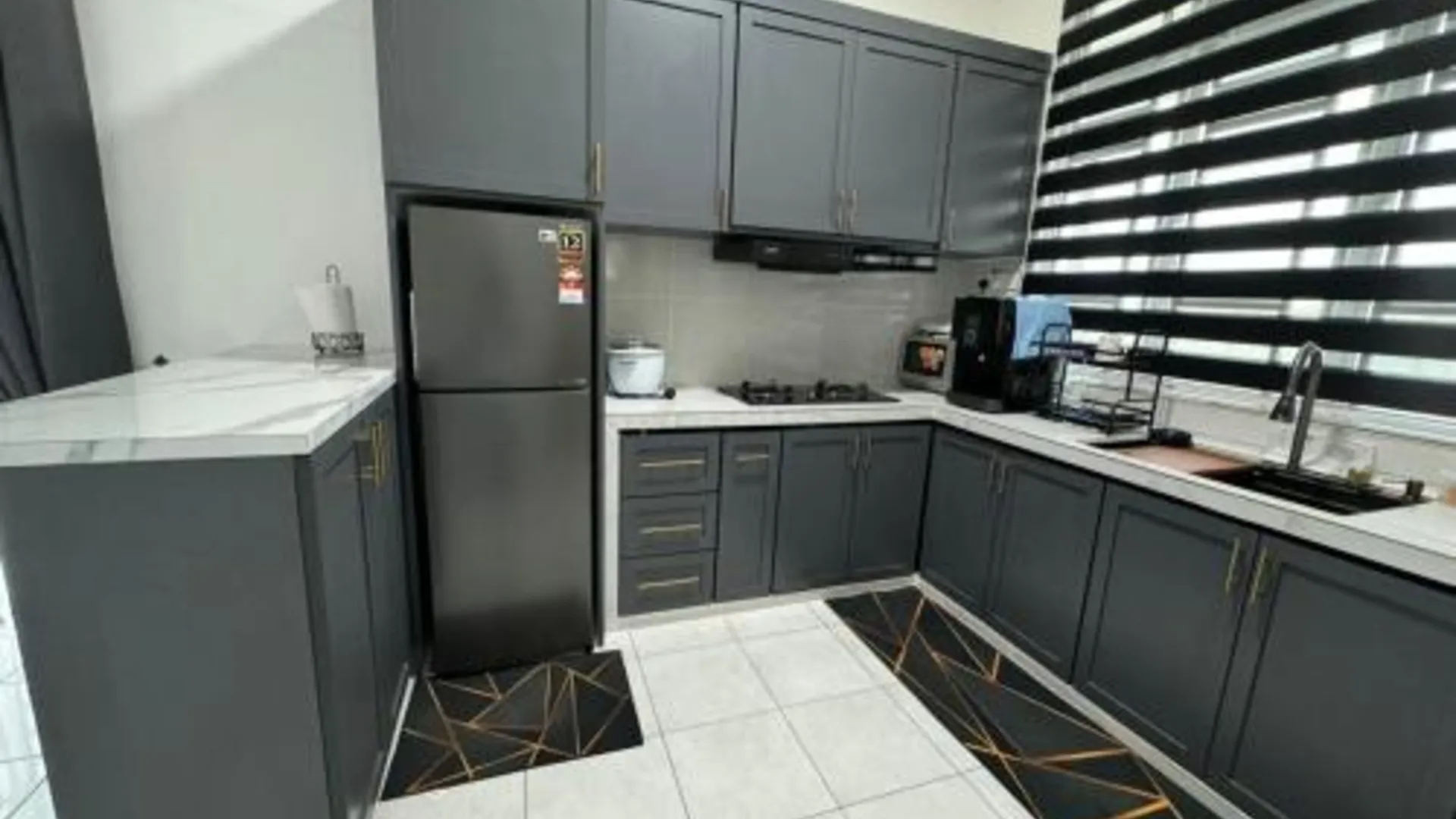 알로스타 / 알로르세타르 랑가르의 프라이빗 하우스 (128m², 침실 4개, 프라이빗 욕실 3개) 4성급 싱글룸 레스토랑