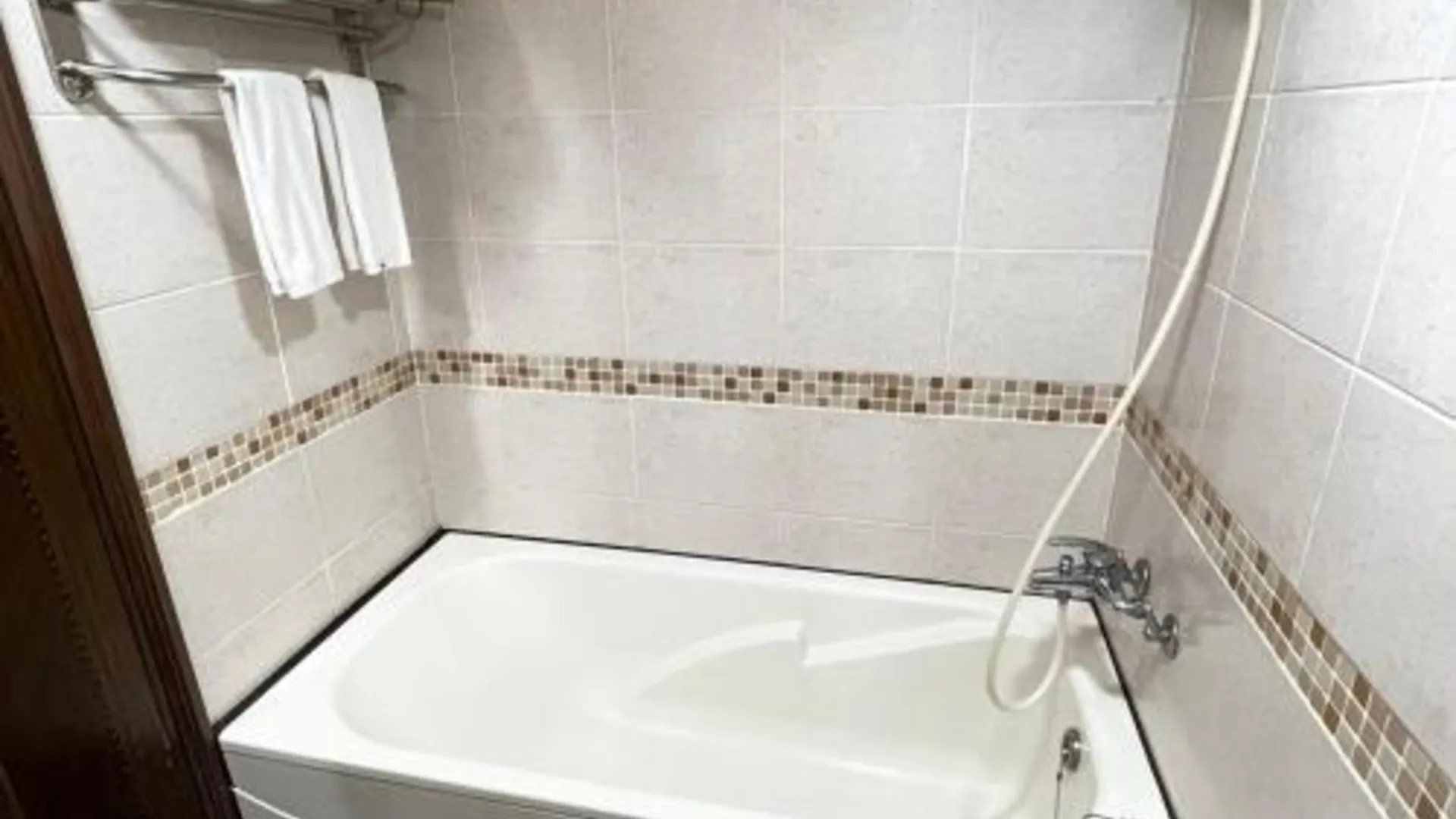 타이베이 린인 스테이션 첸 2성급 호텔 외관