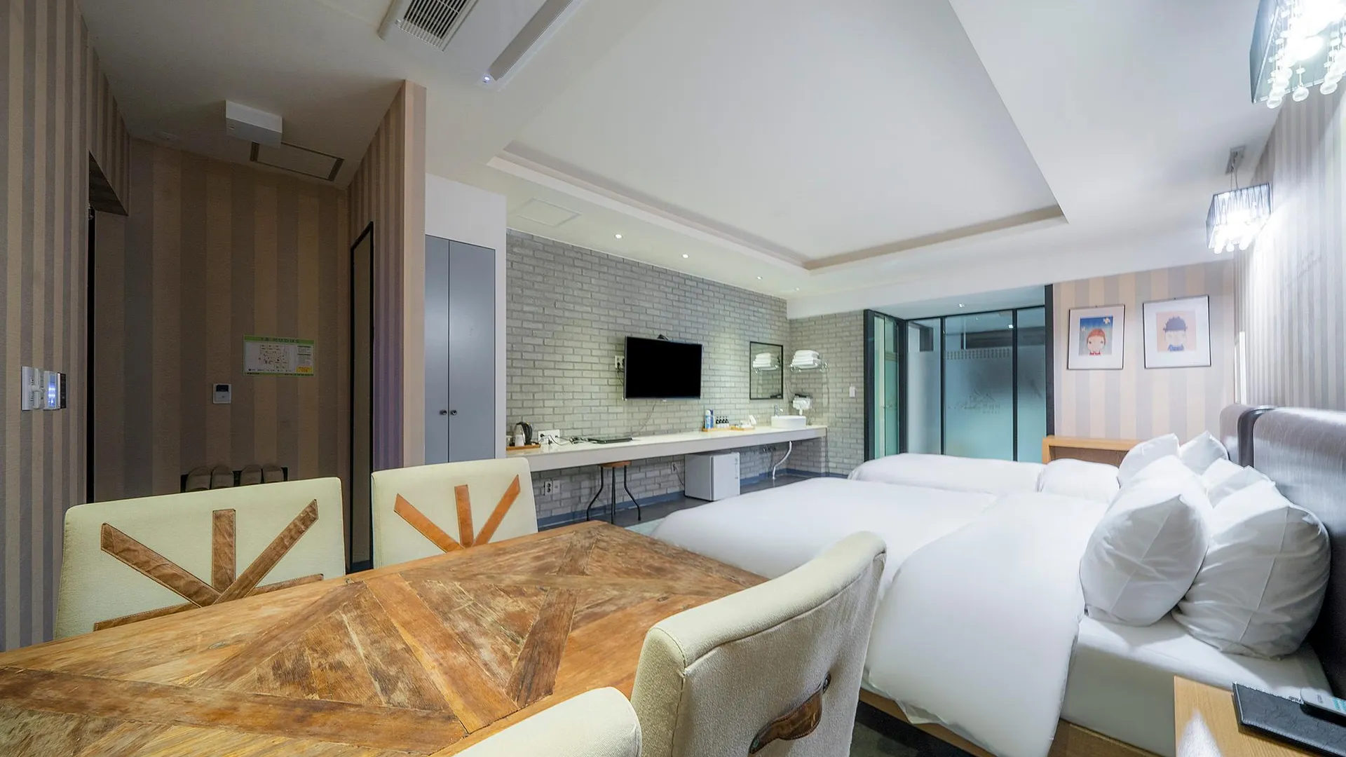 창원 하운드호텔 창원터미널점 3성급 호텔 스위트룸