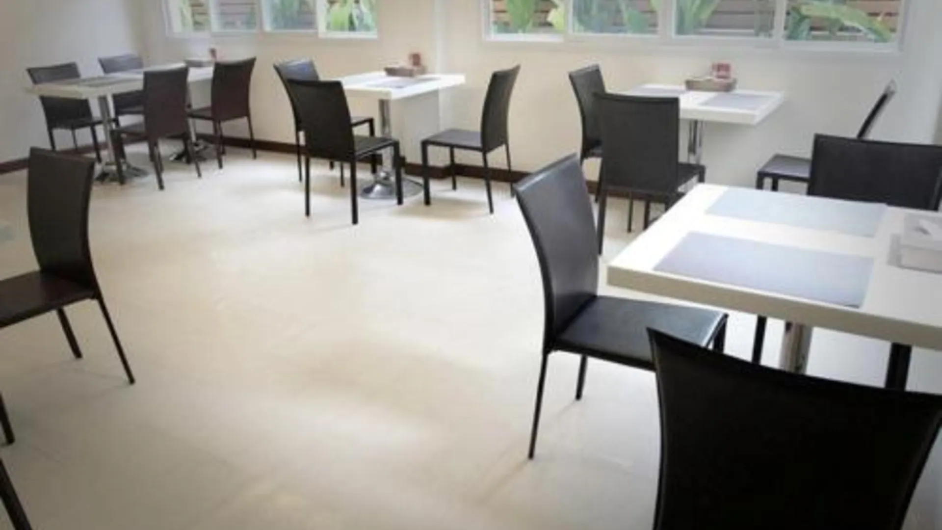 방콕 칼립소 2 라차다 20 2성급 호텔 수영장