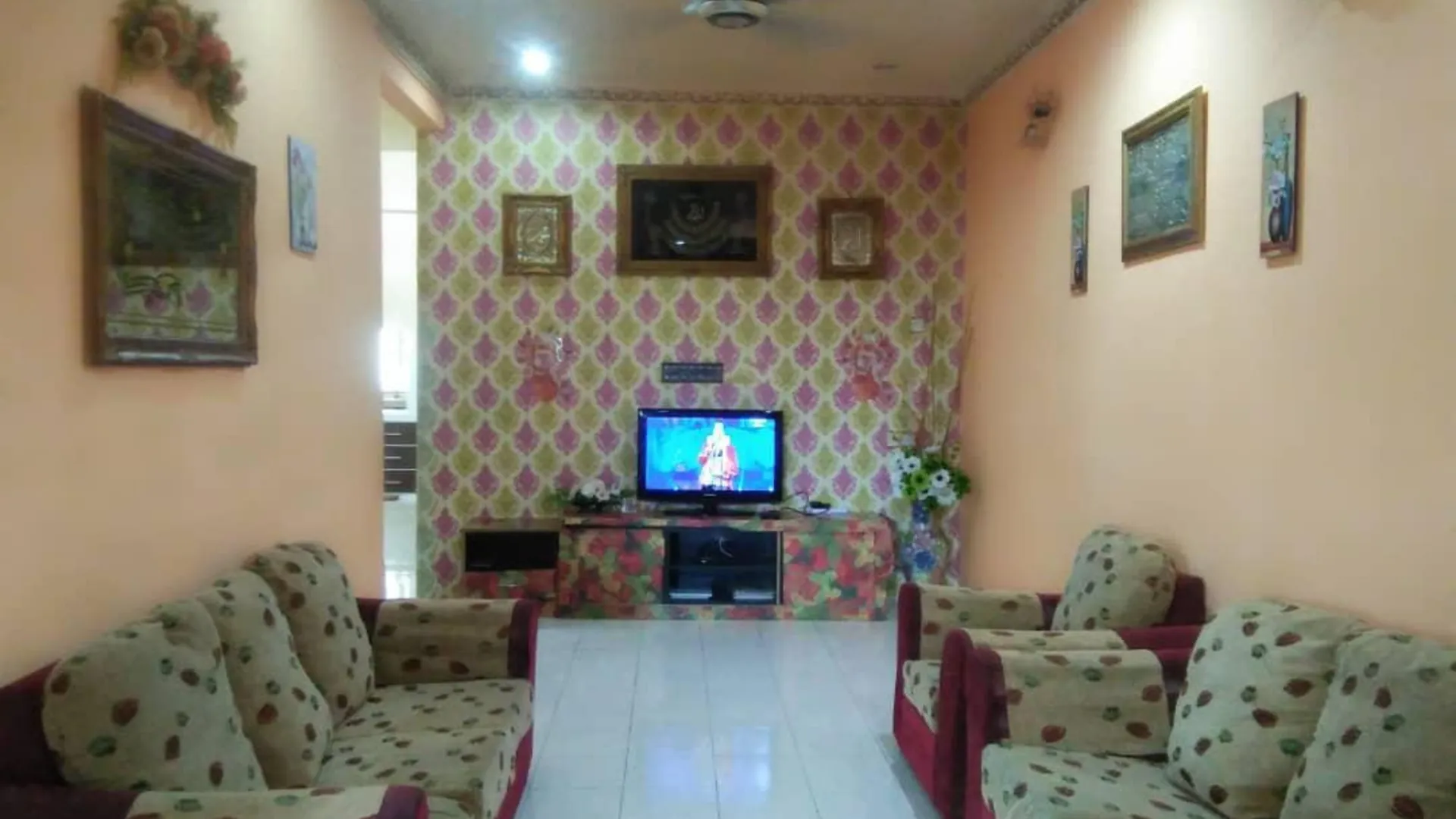 이포 탐분의 프라이빗 하우스 (130m², 침실 3개, 프라이빗 욕실 2개) 2성급 싱글룸 레스토랑