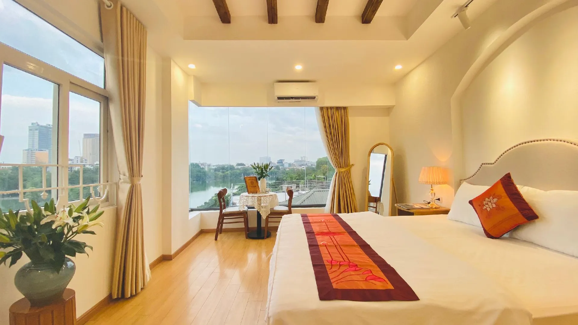 하노이 더 만다린 호텔 앤 트래블 2성급 호텔 스위트룸