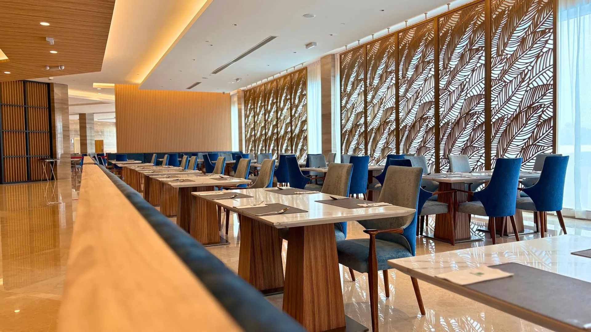 빈툴루 IMPERIAL HOTEL BINTULU 5성급 호텔 외관