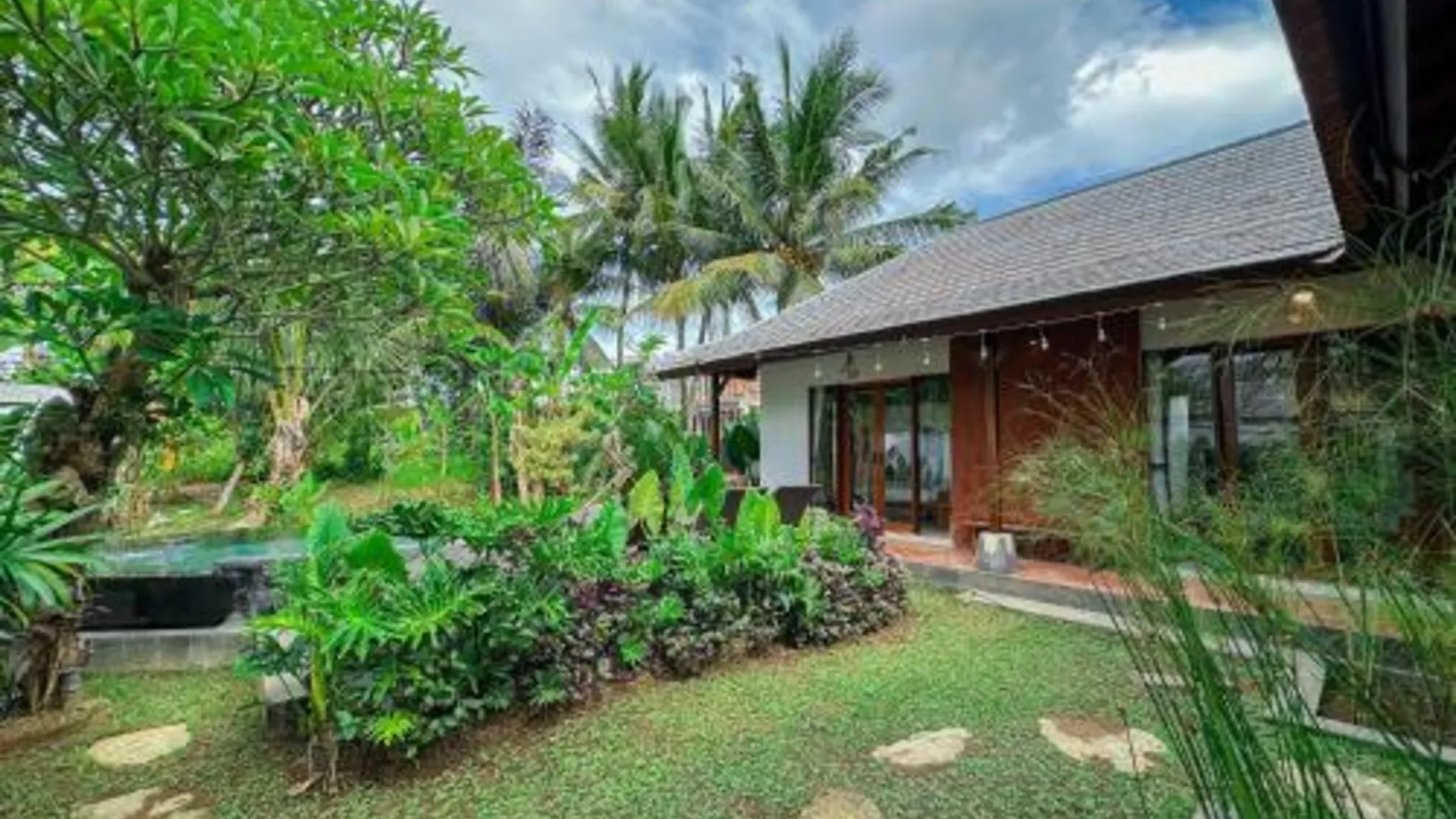 발리 Kakul Villas & Suites Ubud 호텔 객실