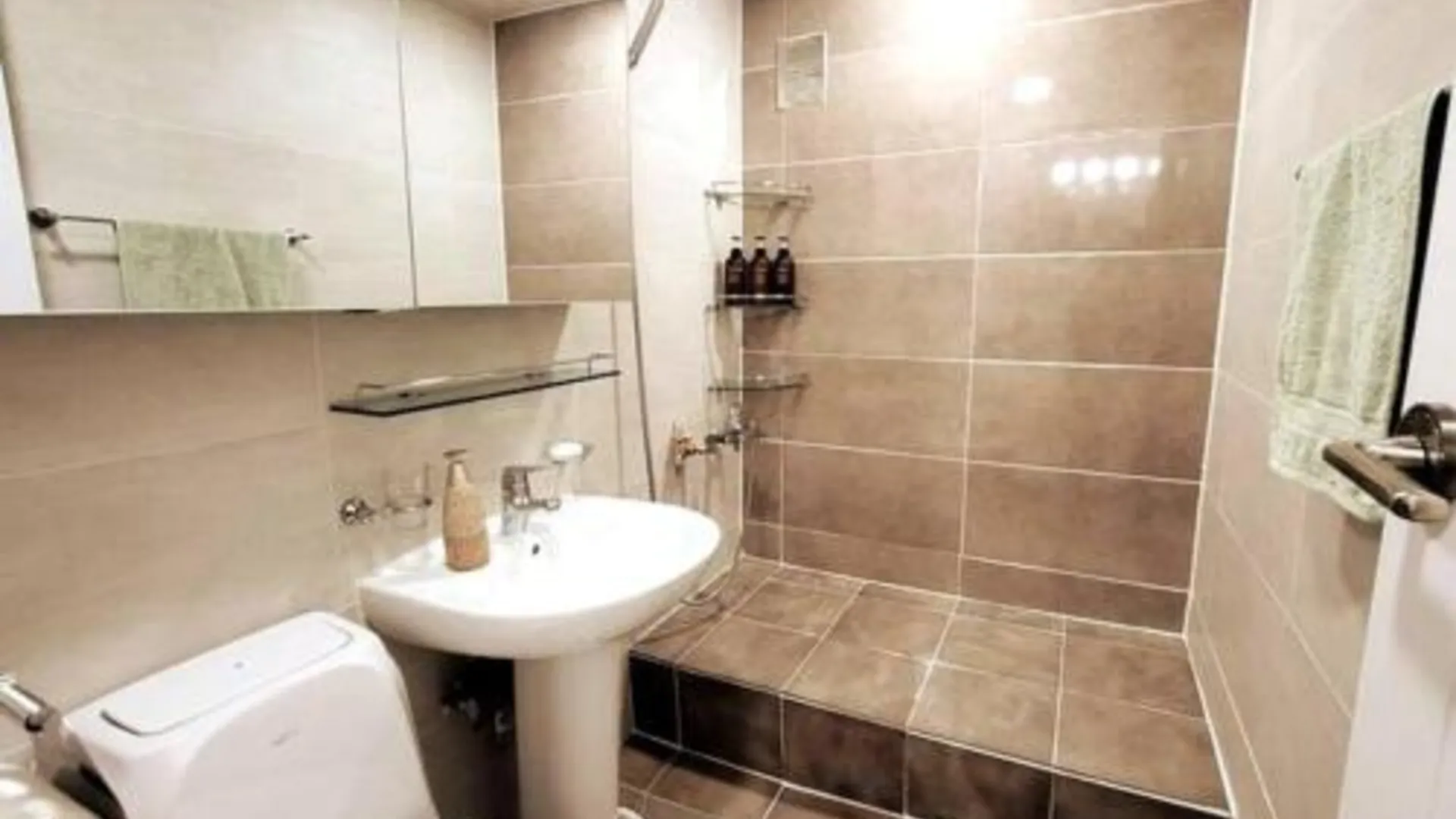 대구 Potato apartment nearby downtown, no parking, 4th floor, no elevator, pets allowed 3성급 싱글룸 스위트룸