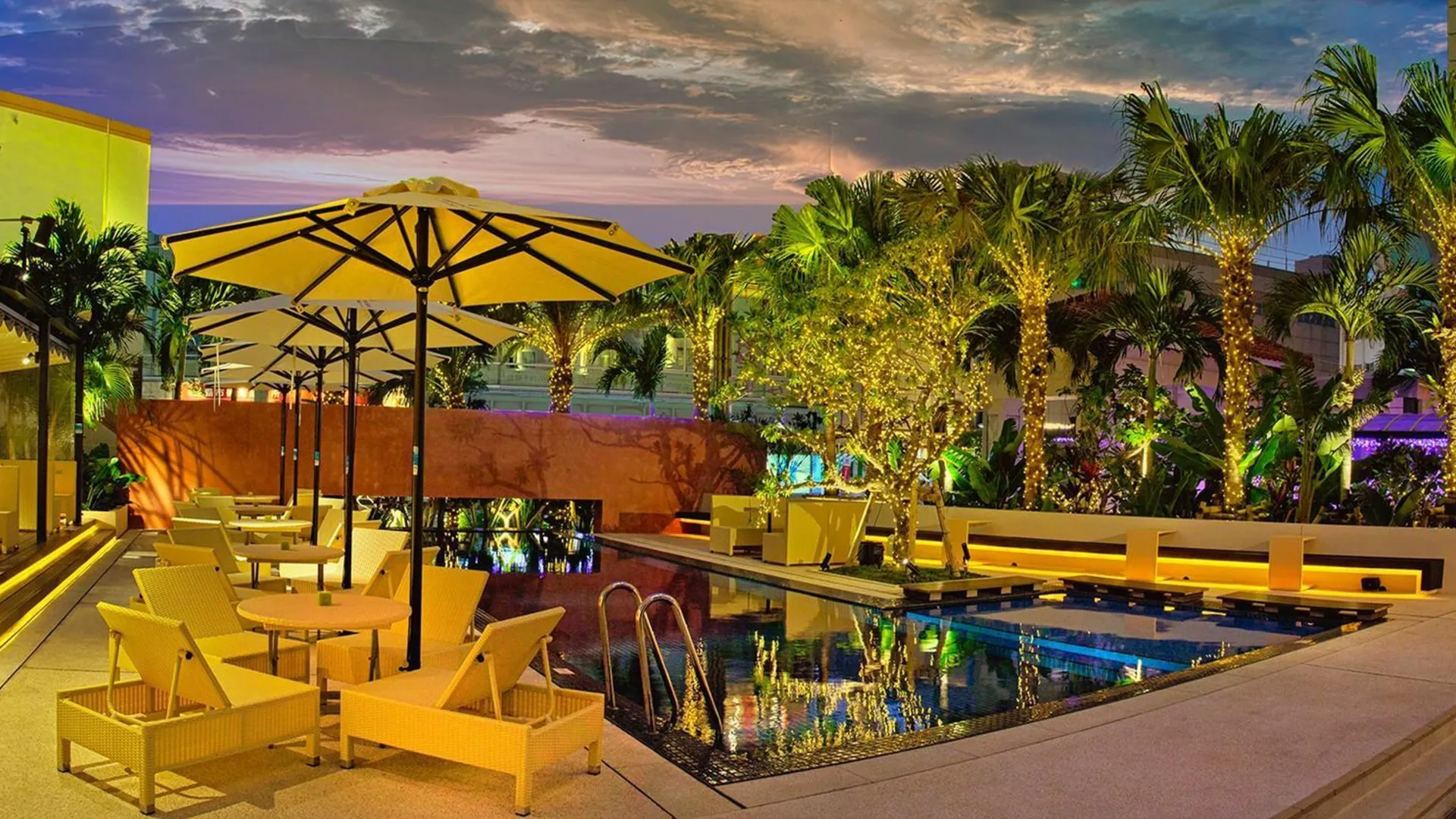 오키나와 본섬 호텔 팜 로얄 리조트 고쿠사이 스트리트 3성급 호텔 로비