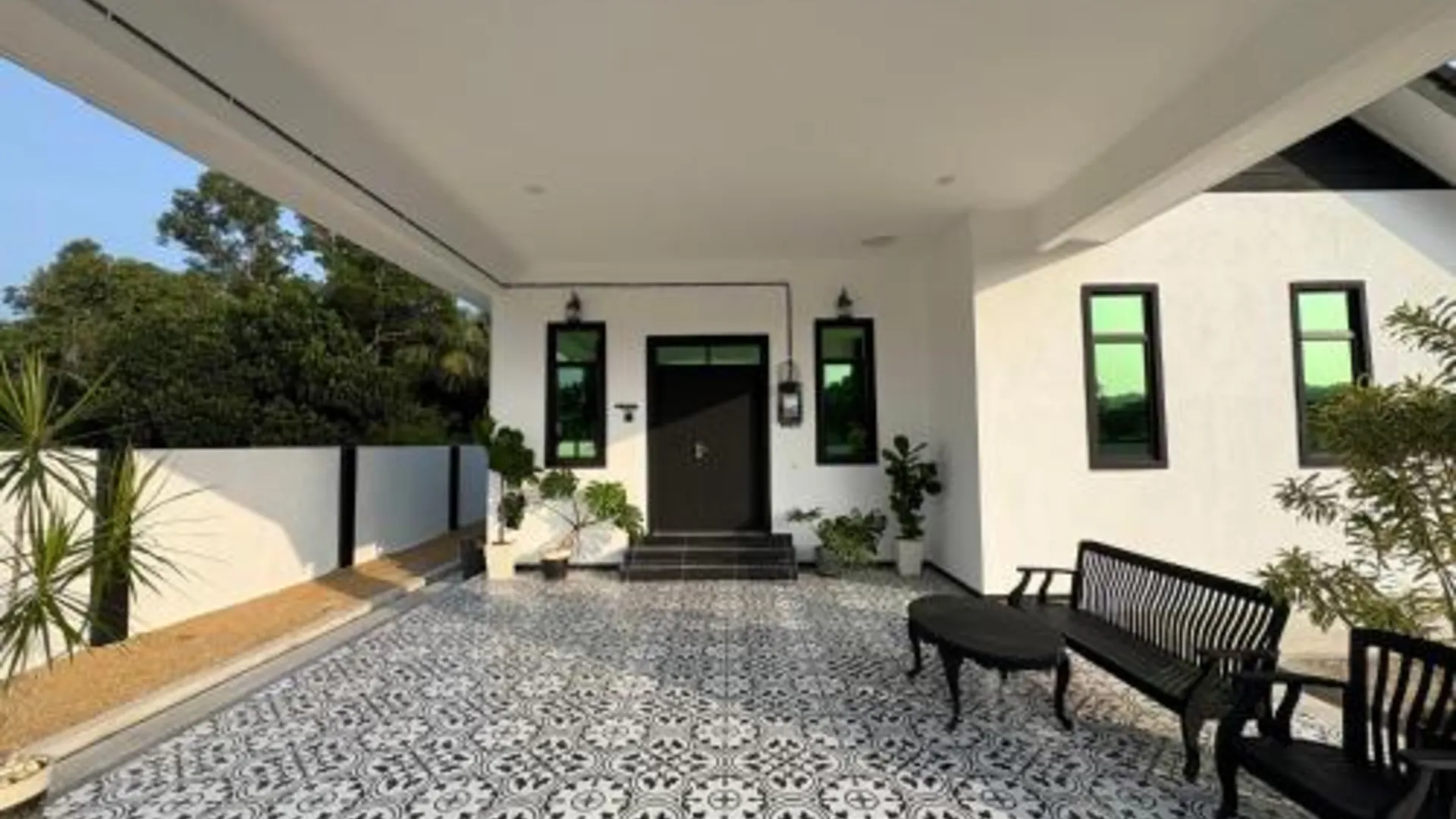 둥군 둥근의 프라이빗 하우스 (2000m², 침실 4개, 프라이빗 욕실 3개) 4성급 게스트하우스 수영장