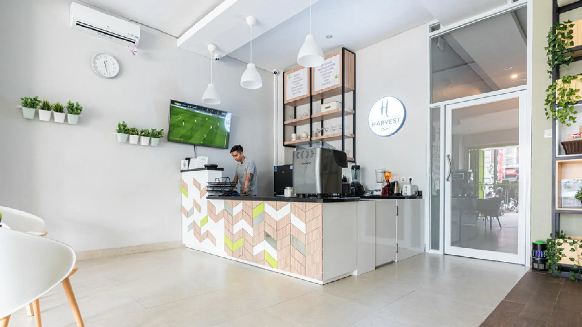 마카사르 레드도어즈 플러스 앳 하베스트 인 파나쿠캉 3성급 호텔 로비