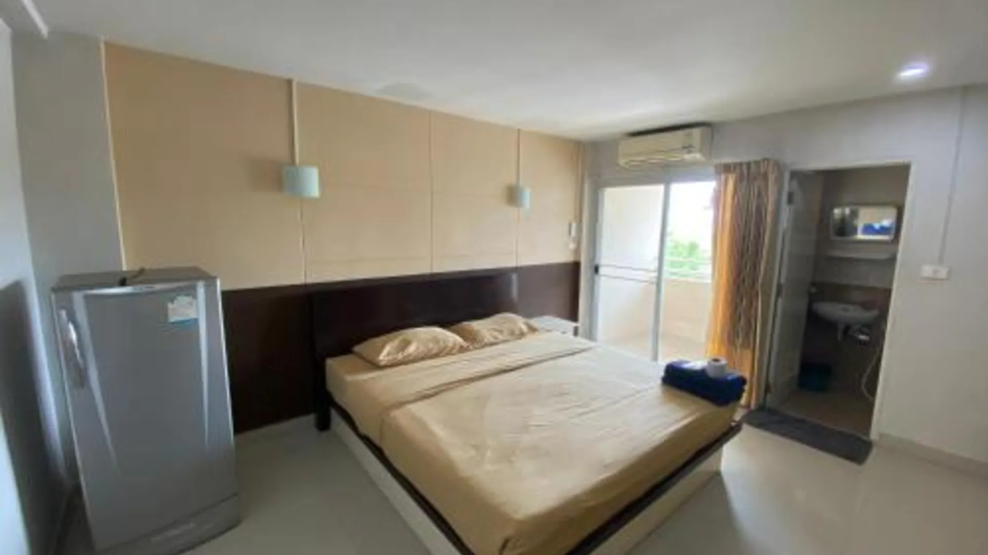 방콕 톤부리의 스튜디오 아파트먼트 (20m², 프라이빗 욕실 1개) 3성급 게스트하우스 스위트룸