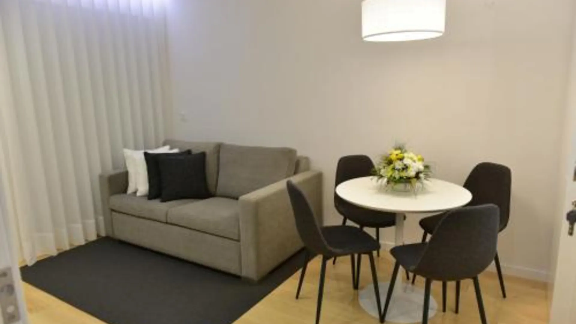 라메고 The Castle House 3성급 게스트하우스 부대시설