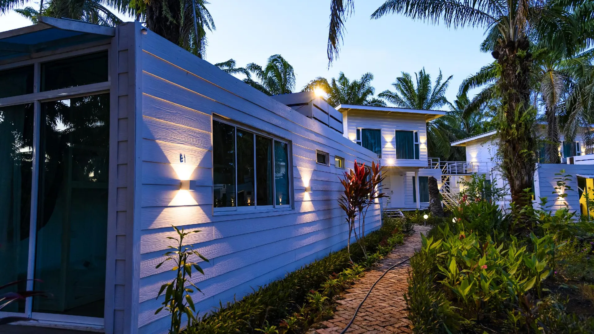 셈포르나 Sipadan Palm Resort 绿野仙棕度假村 5성급 호텔 외관