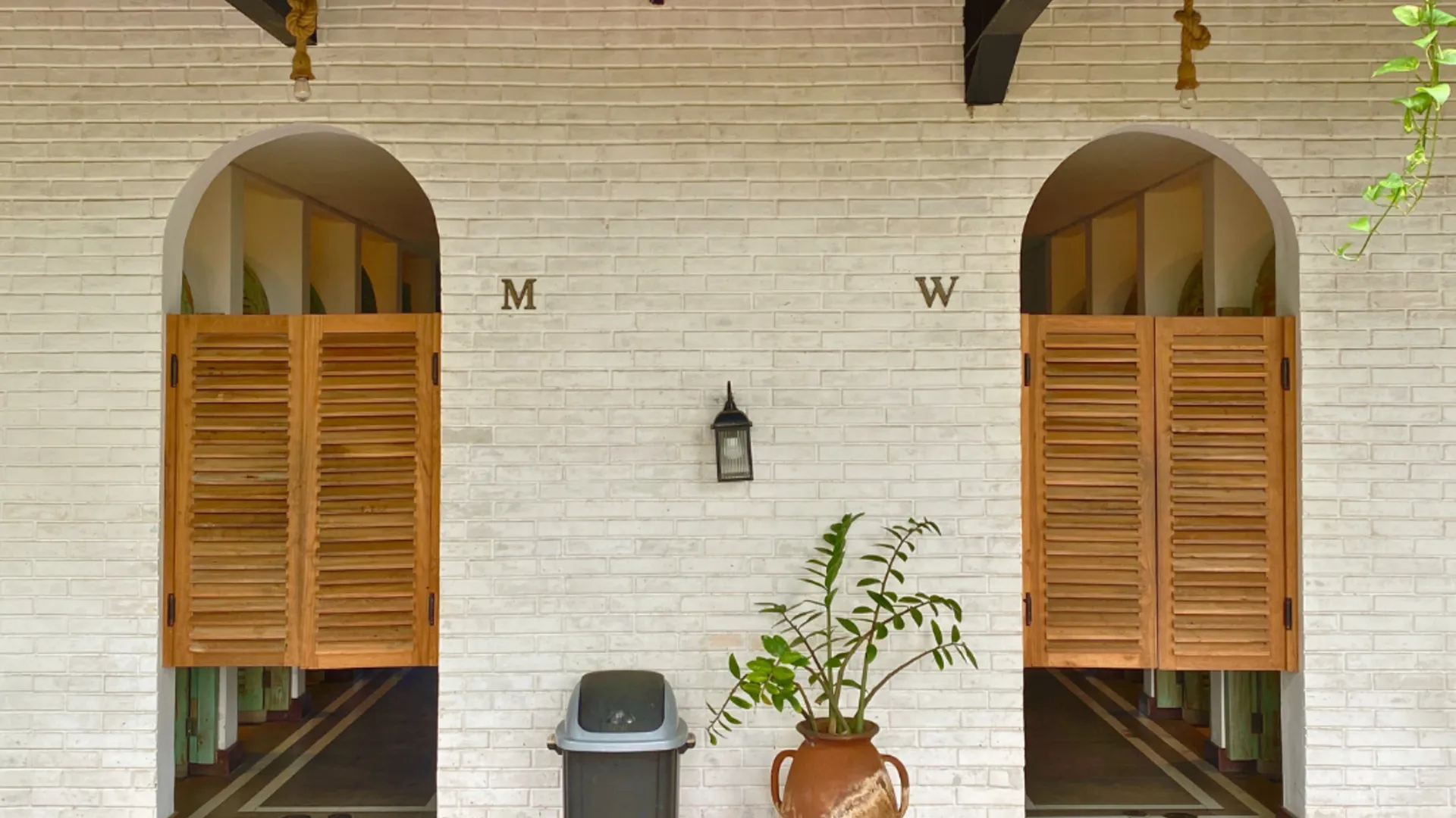 발리 화이트 페니 호스텔 2성급 호텔 레스토랑