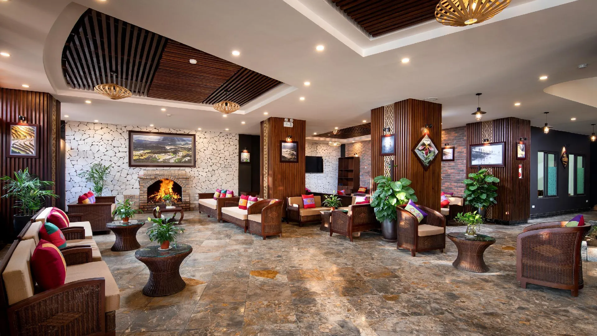 사파 더 뷰 사파 호텔   3성급 호텔 로비