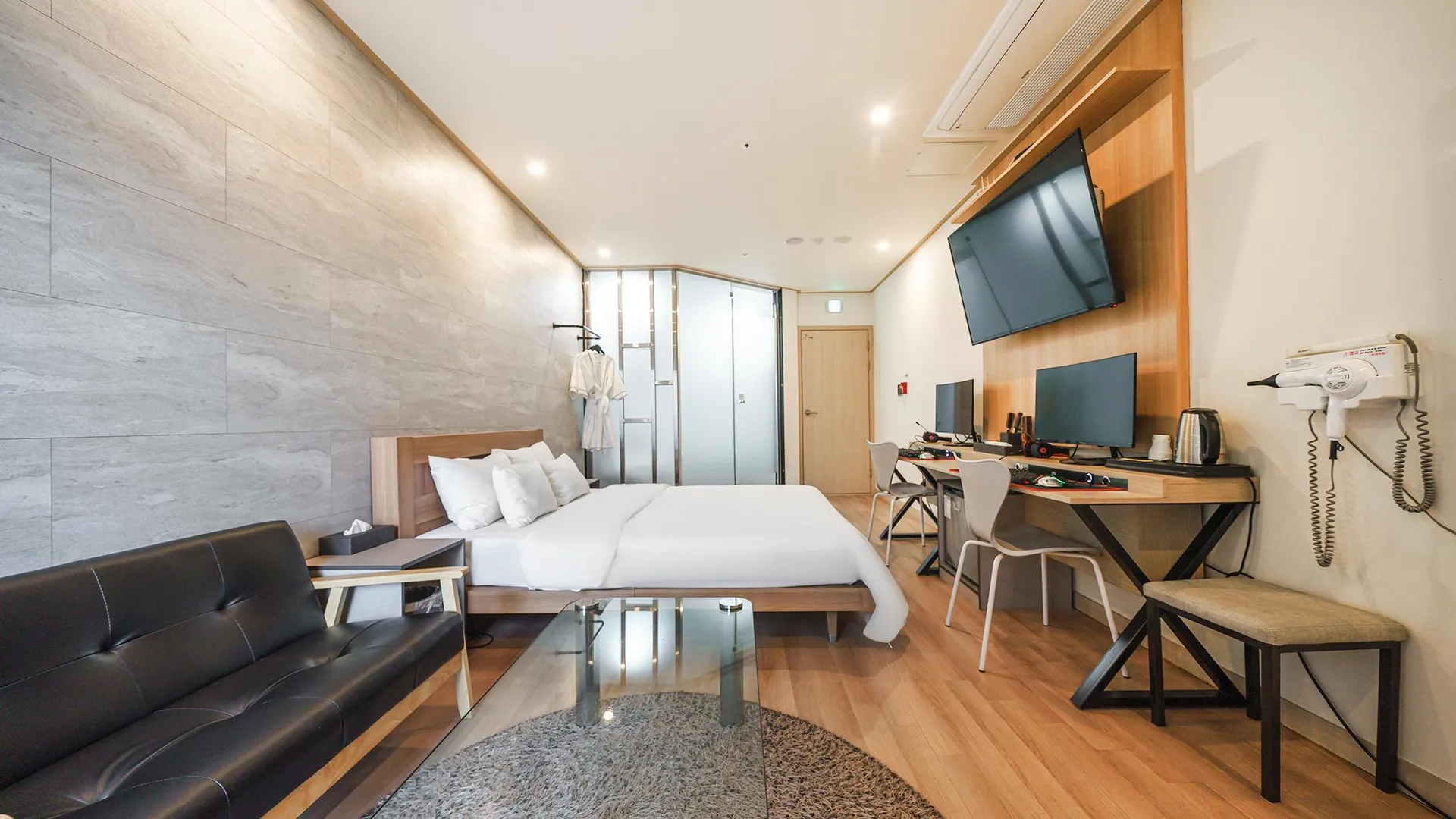 화성 화성(향남) 호텔앤유 호텔 스위트룸