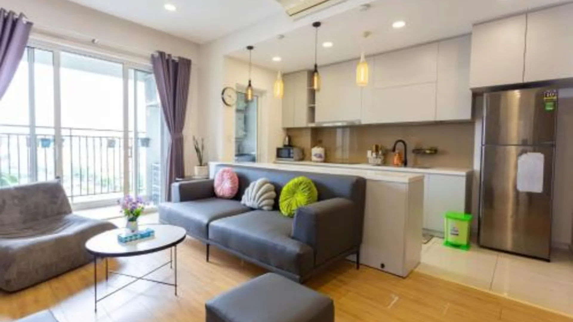 호치민 선라이즈 시티뷰 2베드룸 - 스위밍풀 앤 짐 3성급 호텔 스위트룸