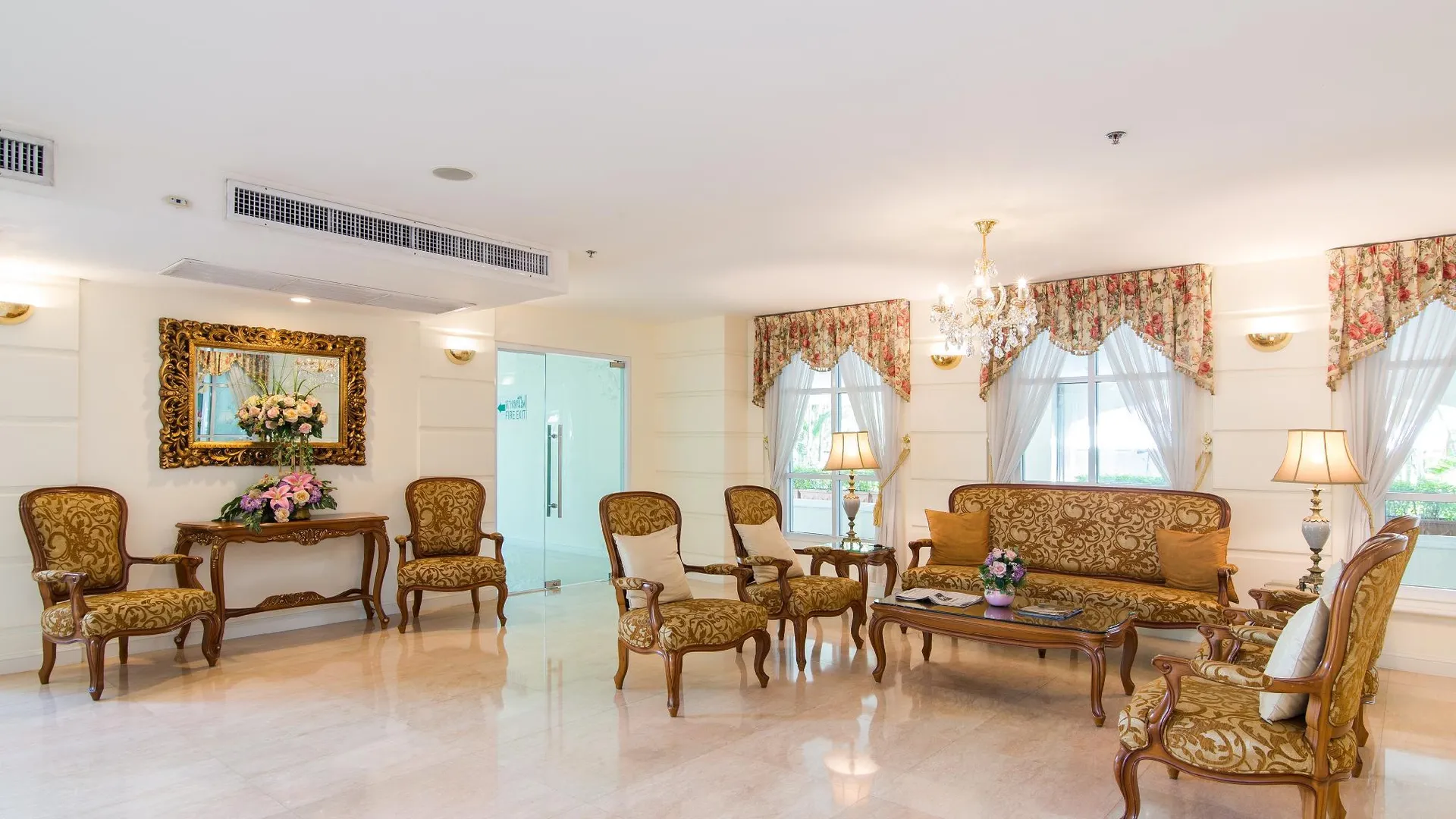 방콕 로맨스 호텔 방나 3성급 호텔 스위트룸