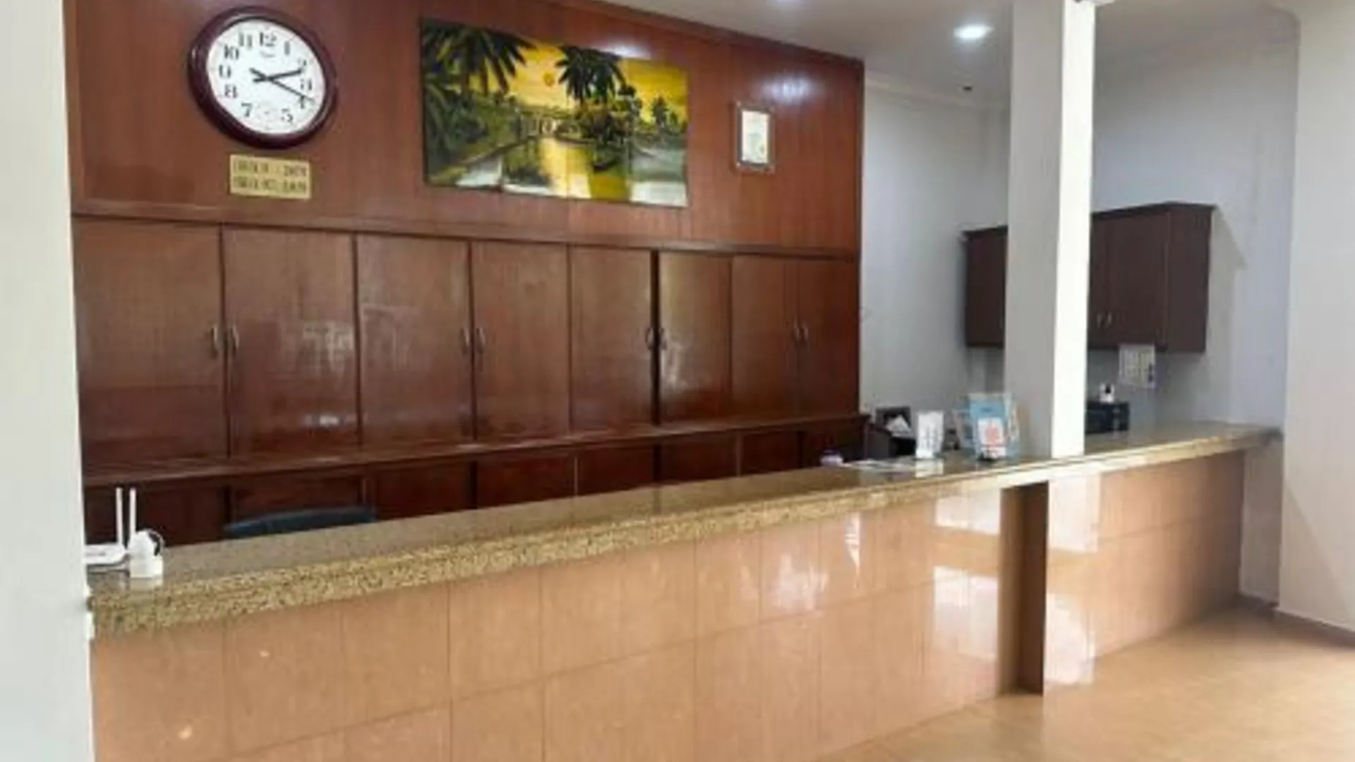 탐핀 Glistar Hotel 2성급 호텔 외관