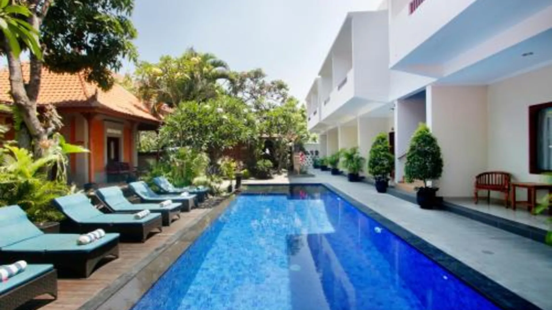 발리 네사 사누르 호텔 3성급 호텔 스위트룸