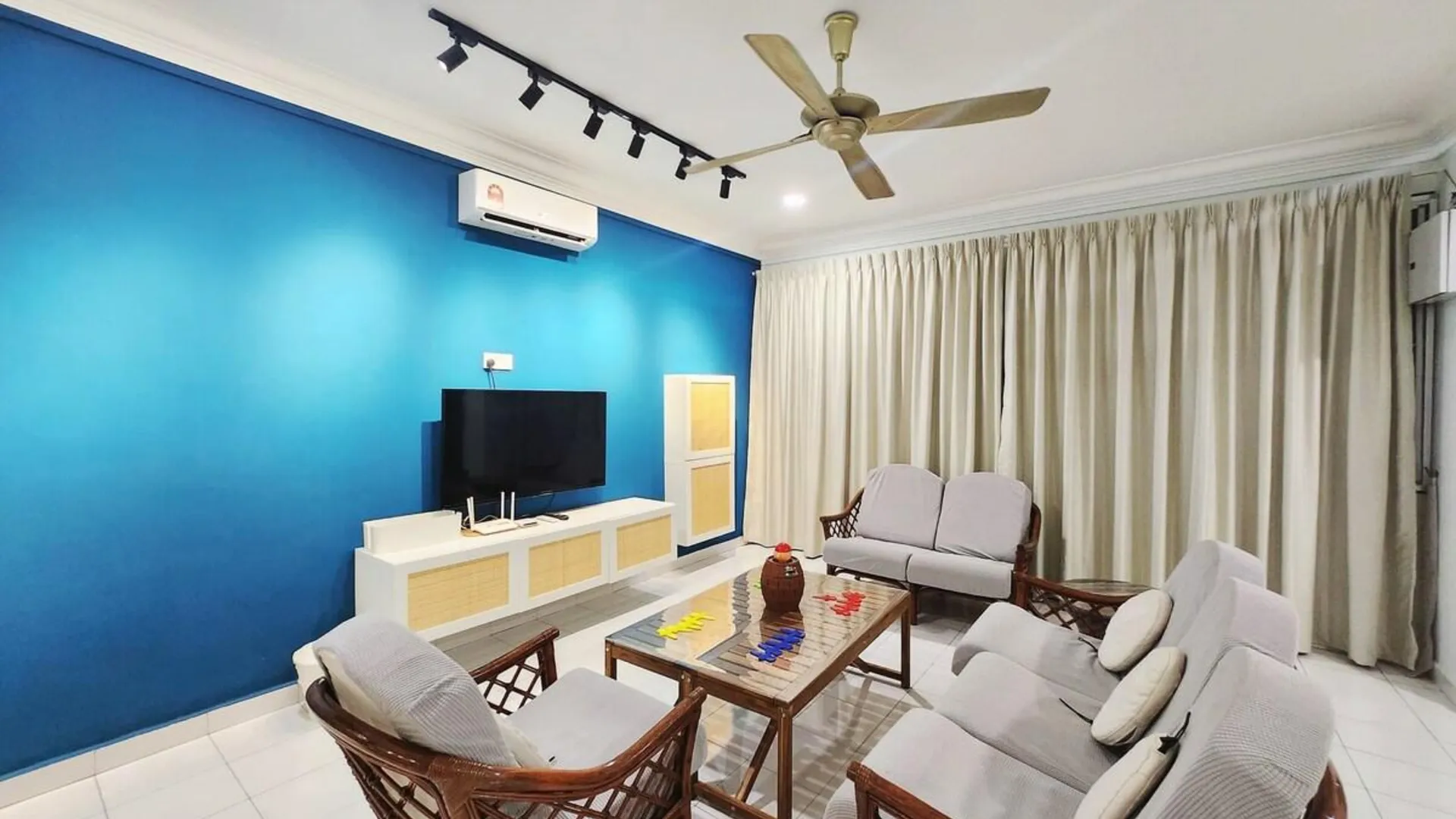 이포 캄풍 쿠차이의 프라이빗 하우스 (m², 침실 4개, 프라이빗 욕실 4개) 3성급 게스트하우스 객실